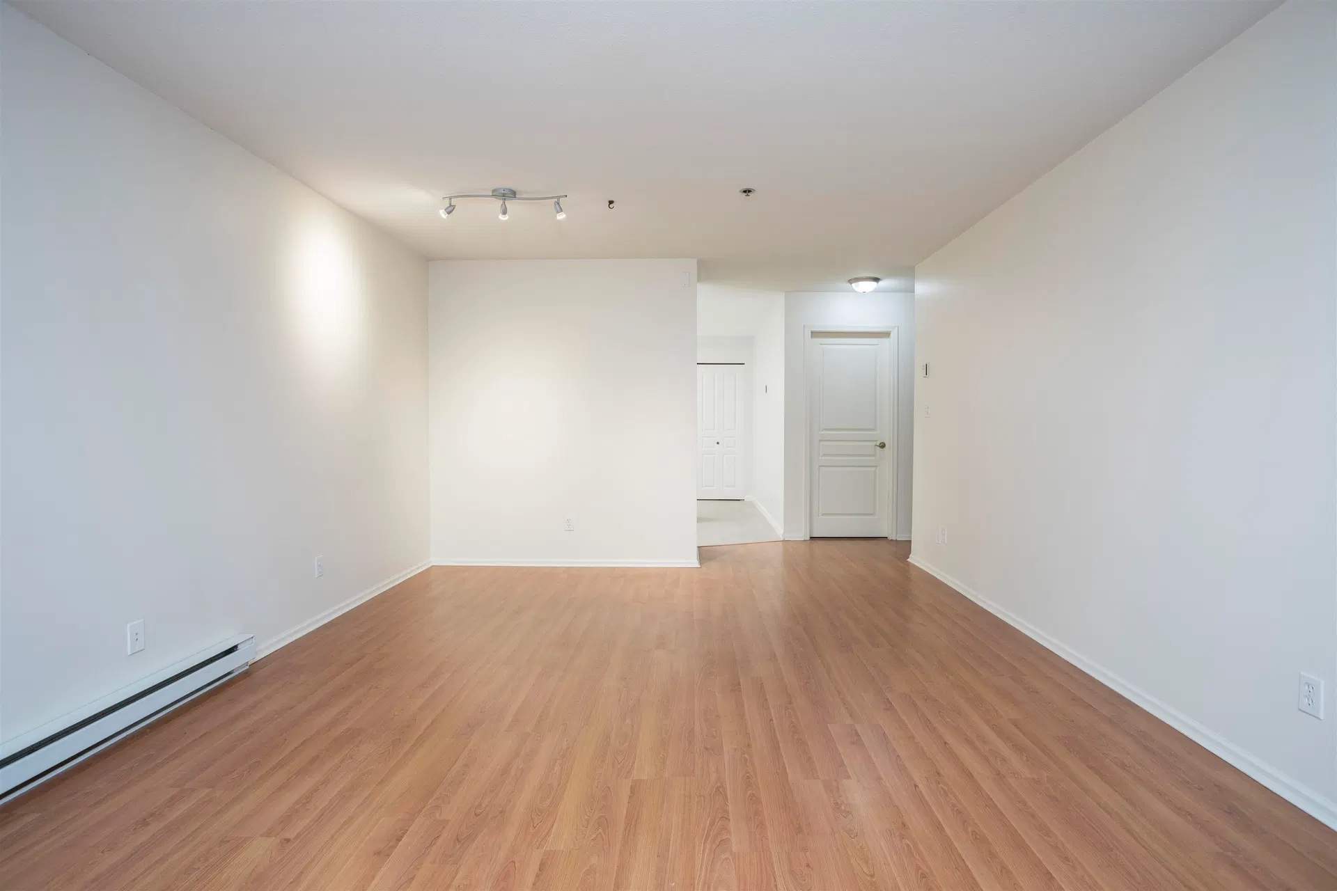 Photo 5 of 30 at #22 – 12449 191 Street