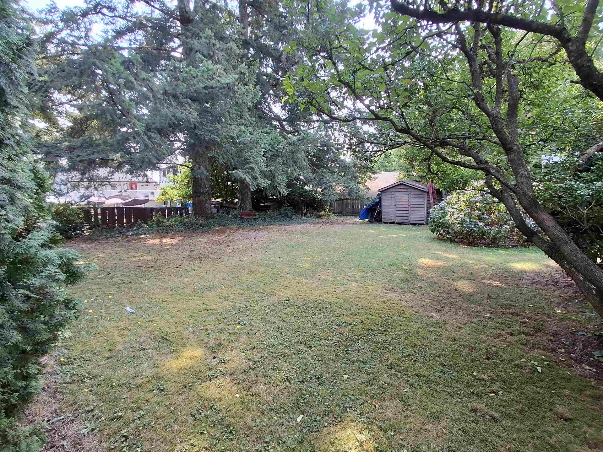 Photo 4 of 21 at 11352 82a Avenue