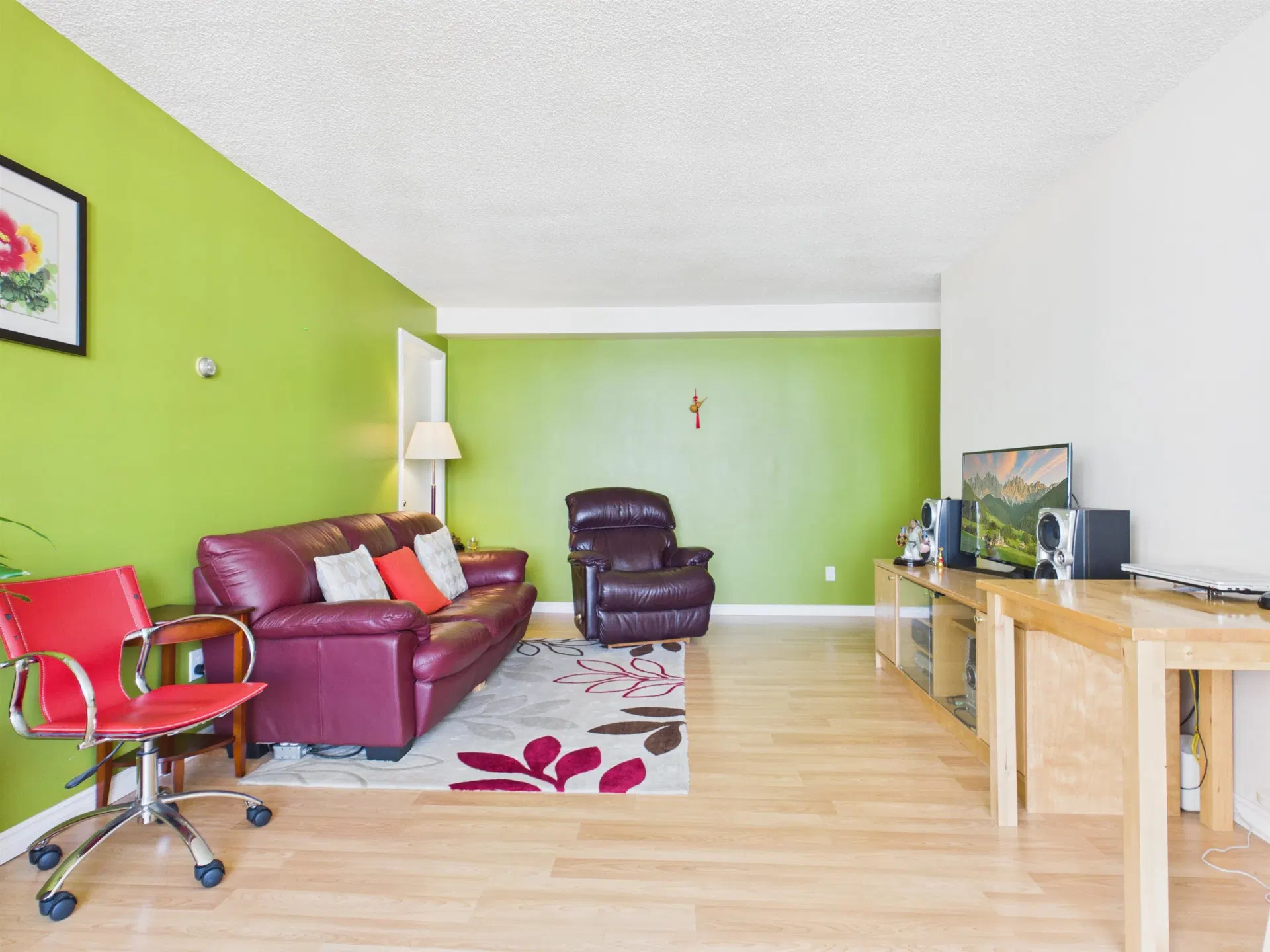 Photo 4 of 34 at #1702 – 5645 Barker Avenue