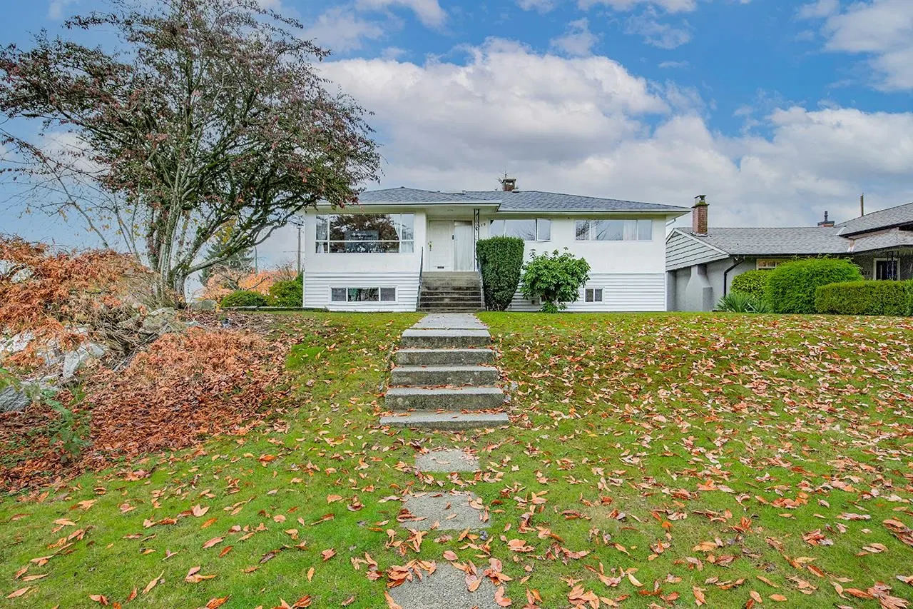 Photo 1 of 36 at 4619 Westlawn Drive
