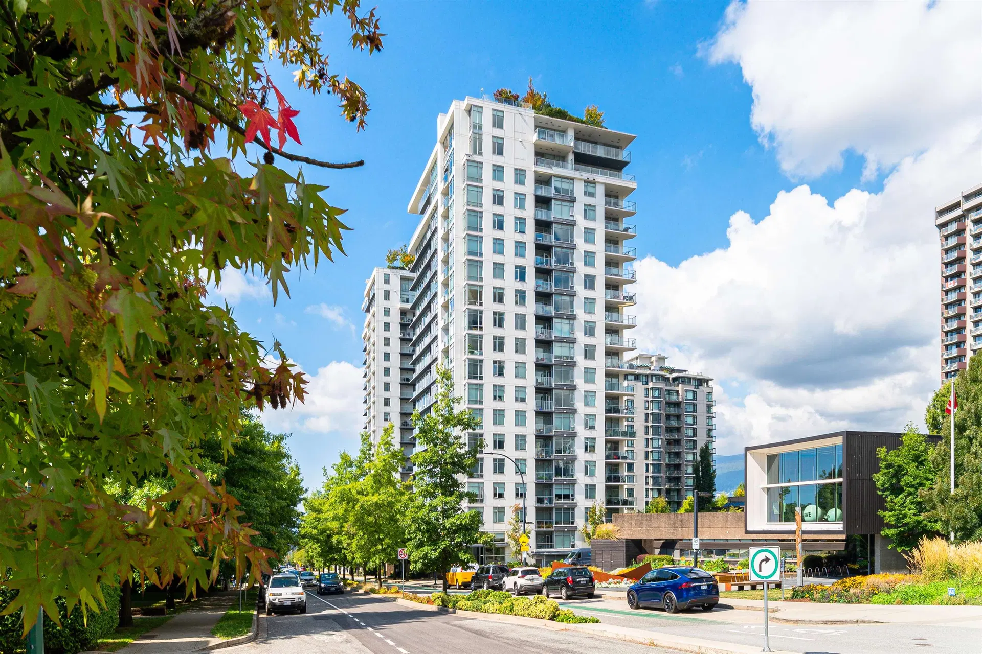 Photo 1 of 21 at #1503 – 158 W 13th Street