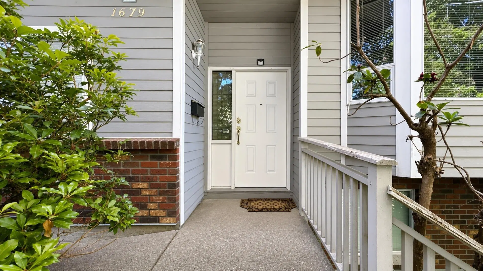 Photo 2 of 24 at 1679 Westover Road
