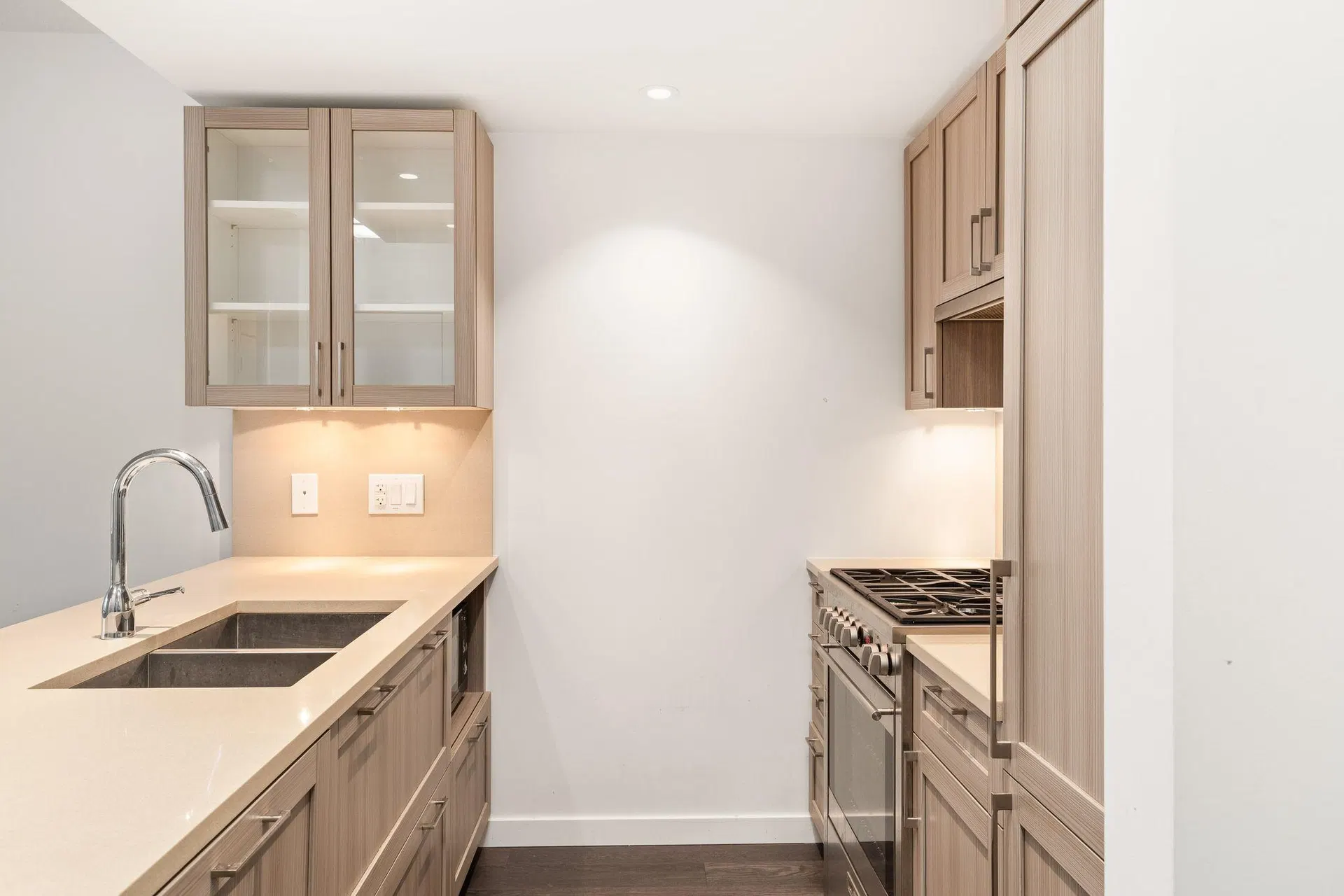 Photo 3 of 18 at #621 – 5598 Ormidale Street