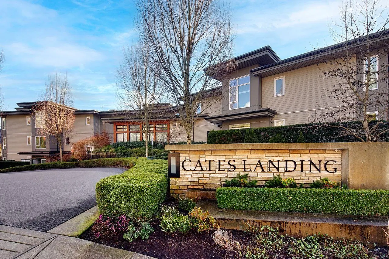 Photo 1 of 33 at #207 – 3825 Cates Landing Way