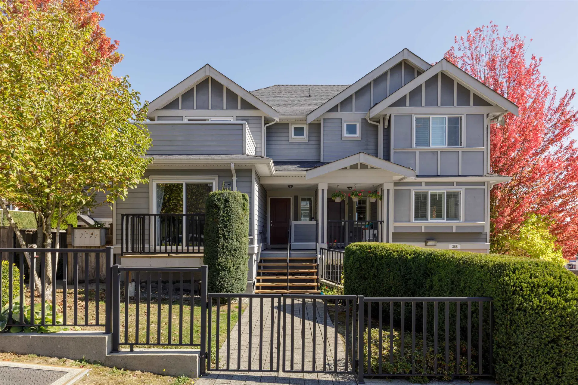 Photo 1 of 29 at #1 – 388 Ellesmere Avenue