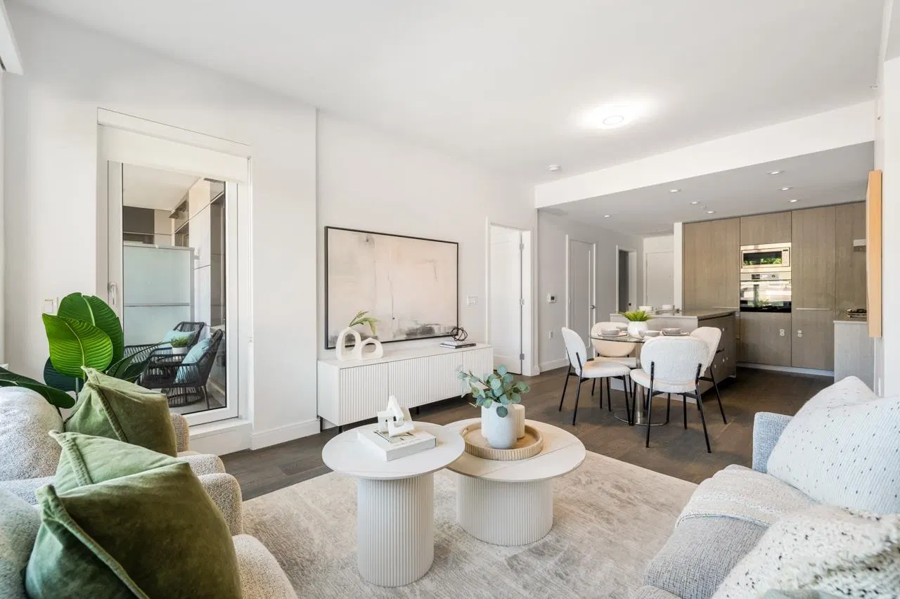 Photo 3 of 19 at #302 – 4932 Cambie Street