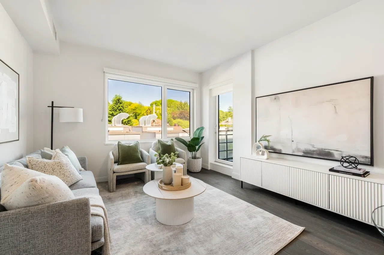Photo 5 of 19 at #302 – 4932 Cambie Street