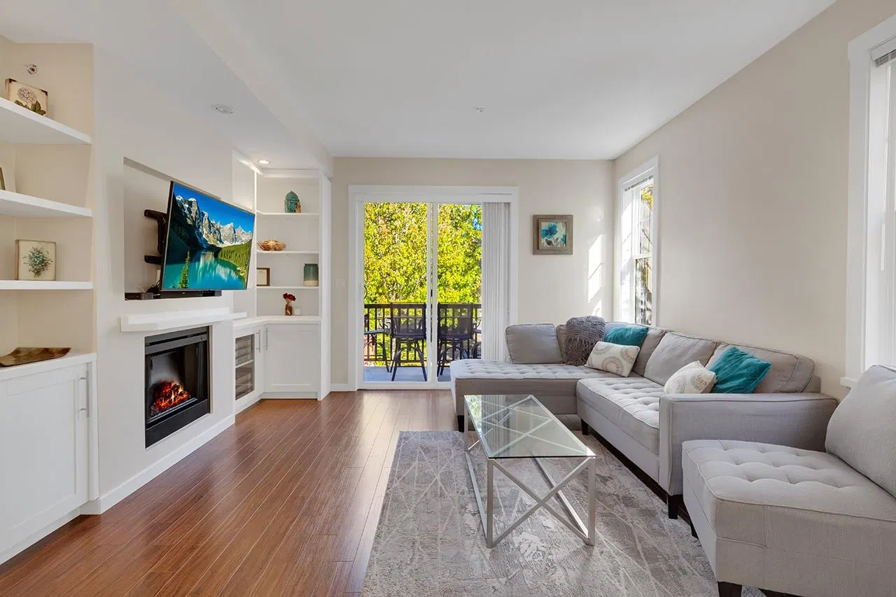 Photo 3 of 30 at #43 – 2495 Davies Avenue