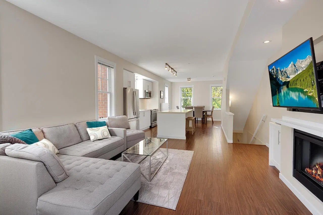 Photo 5 of 30 at #43 – 2495 Davies Avenue