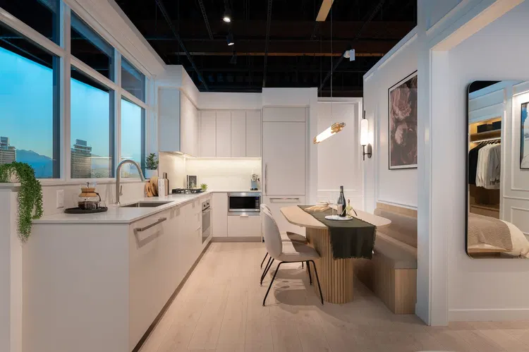 Photo 2 of 12 at #3402 – 4538 Dawson Street