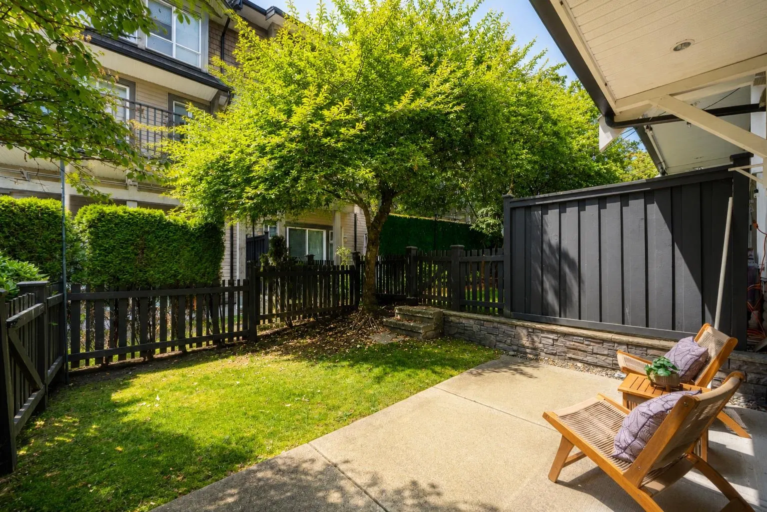 Photo 4 of 33 at #114 – 1460 Southview Street