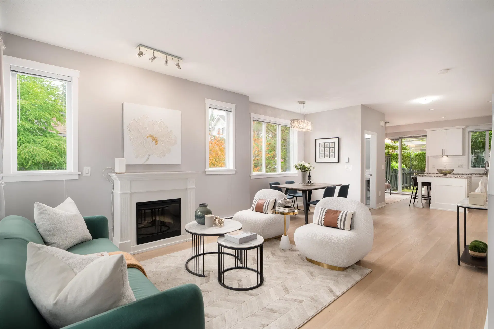 Photo 5 of 33 at #114 – 1460 Southview Street