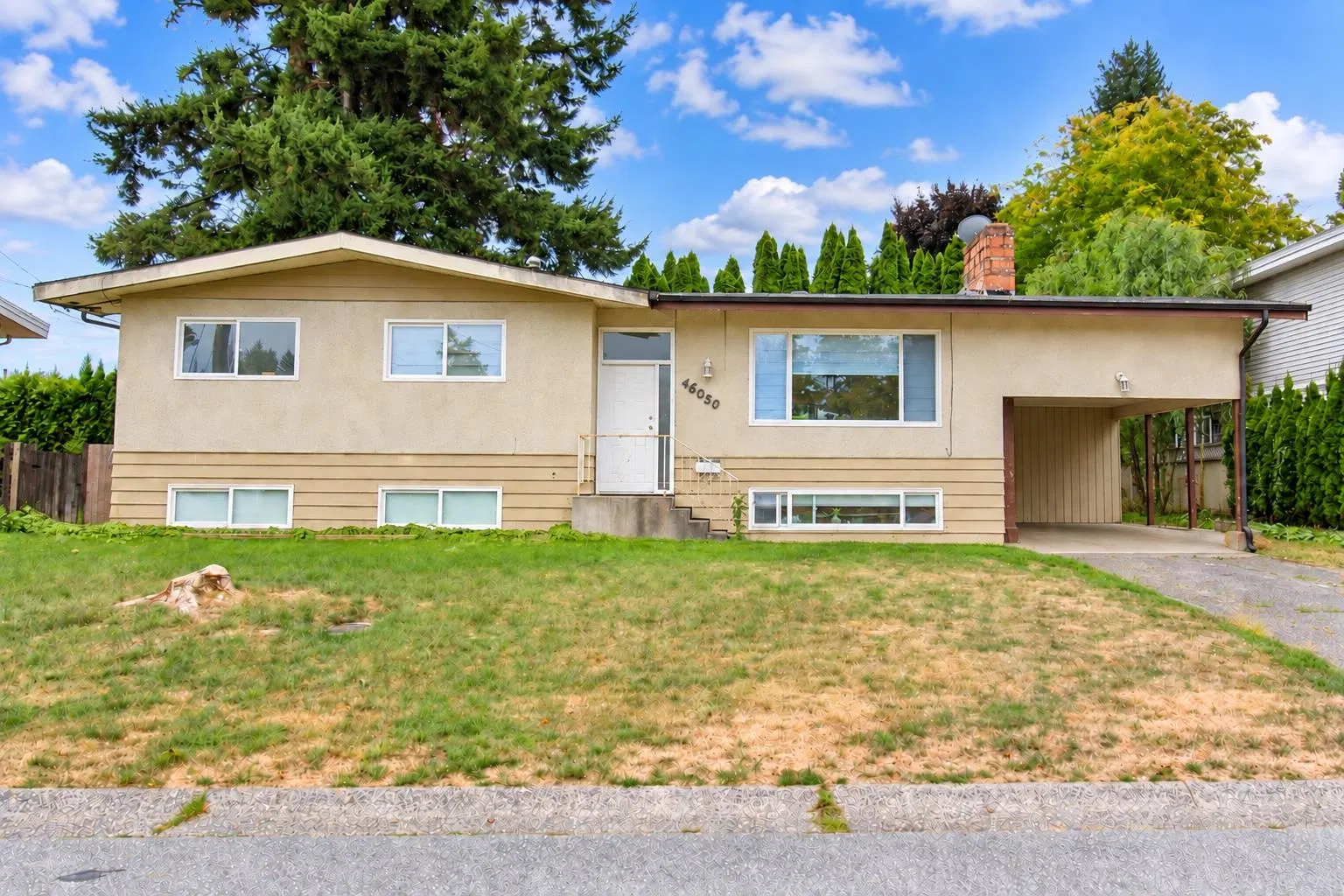 Photo 1 of 1 at 46050 Camrose Avenue