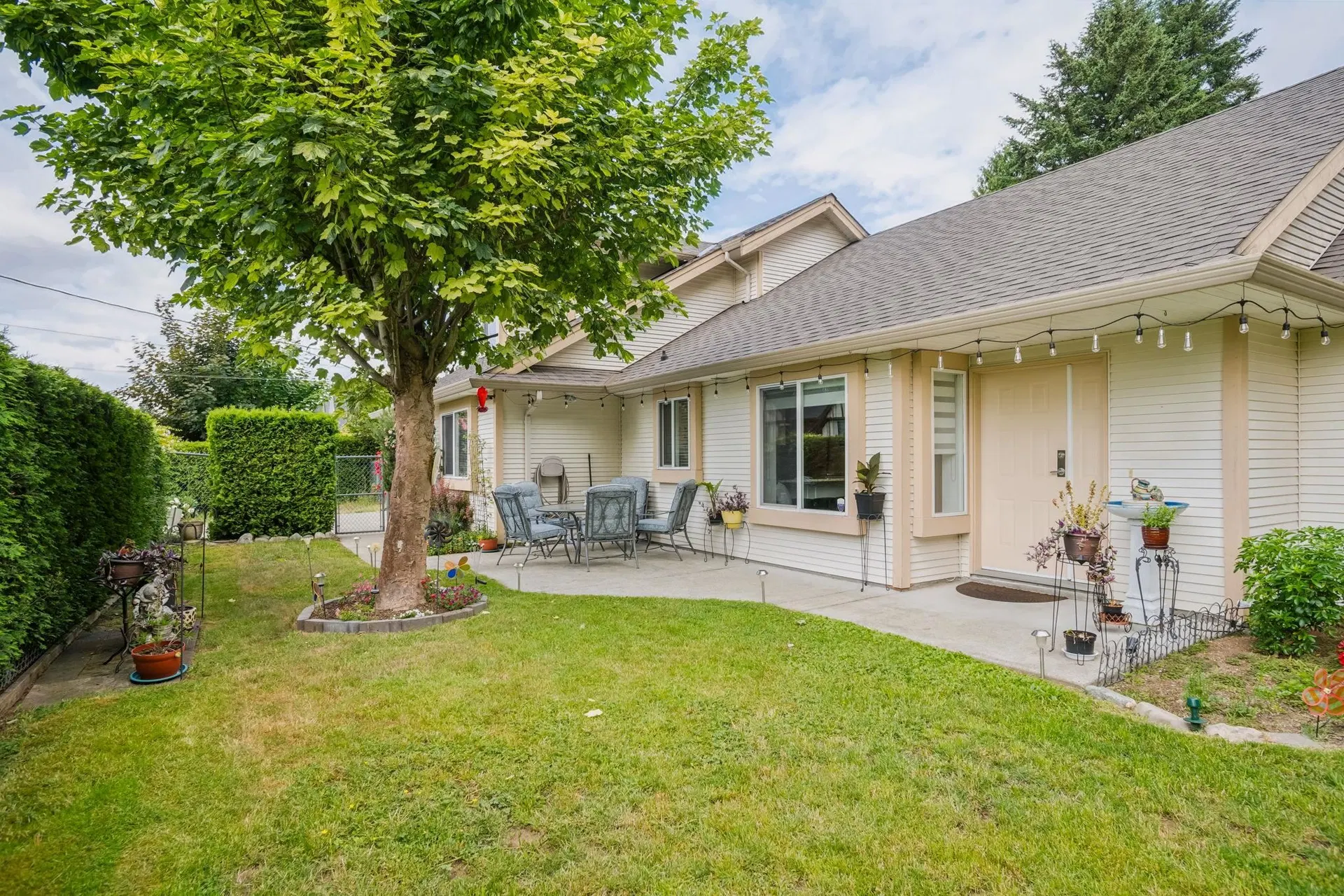 Photo 1 of 35 at 19573 116b Avenue