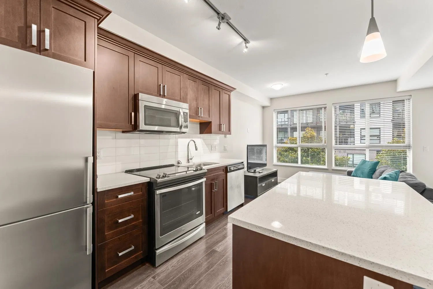 #206 – 2288 Welcher Avenue