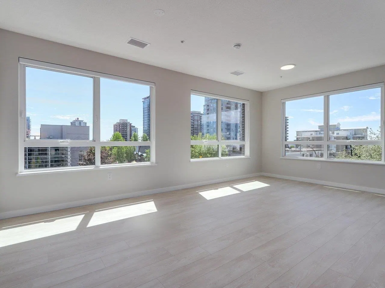 Photo 3 of 15 at #304 – 110 E 17th Street