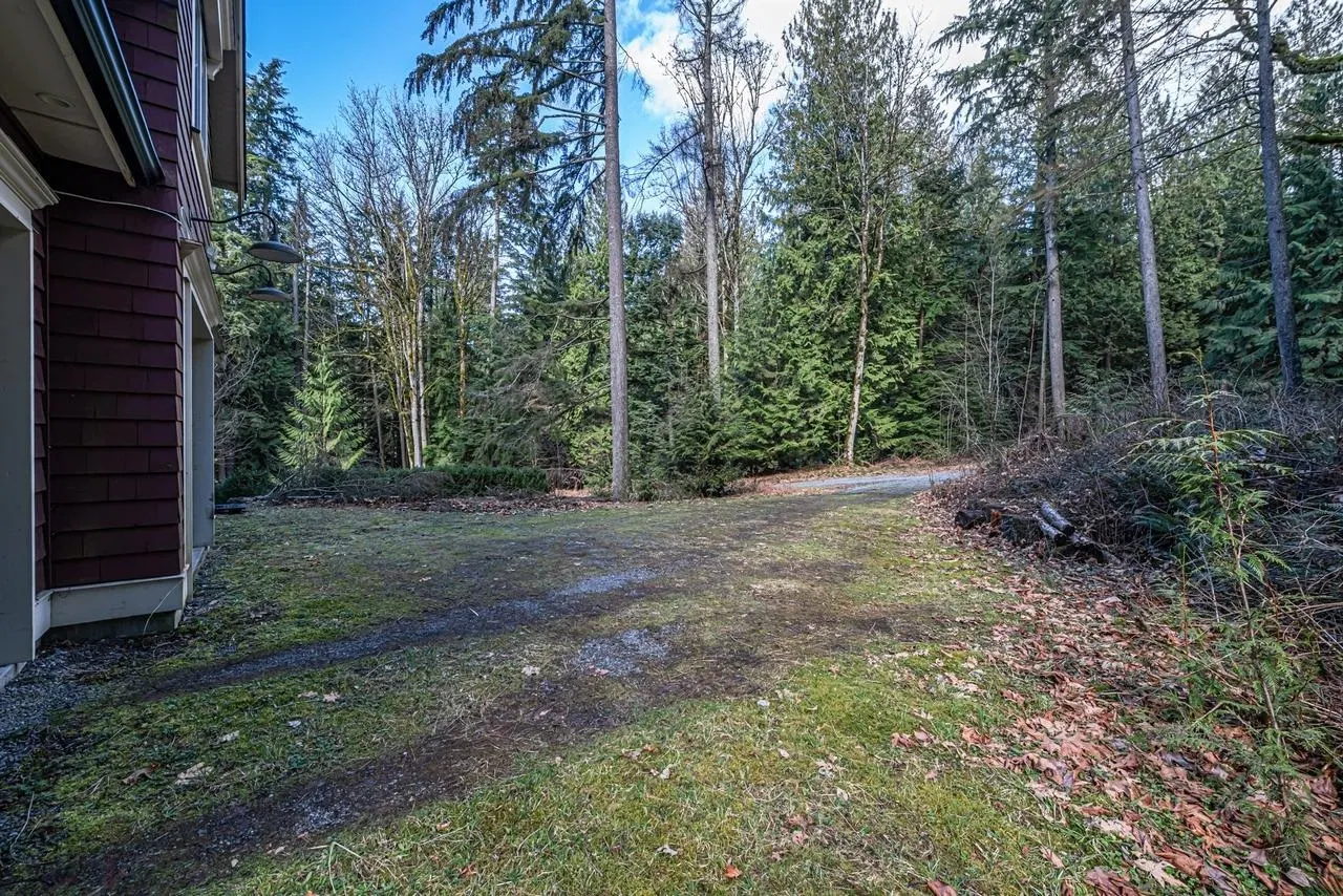 Photo 2 of 39 at 5028 Sumas Mountain Road