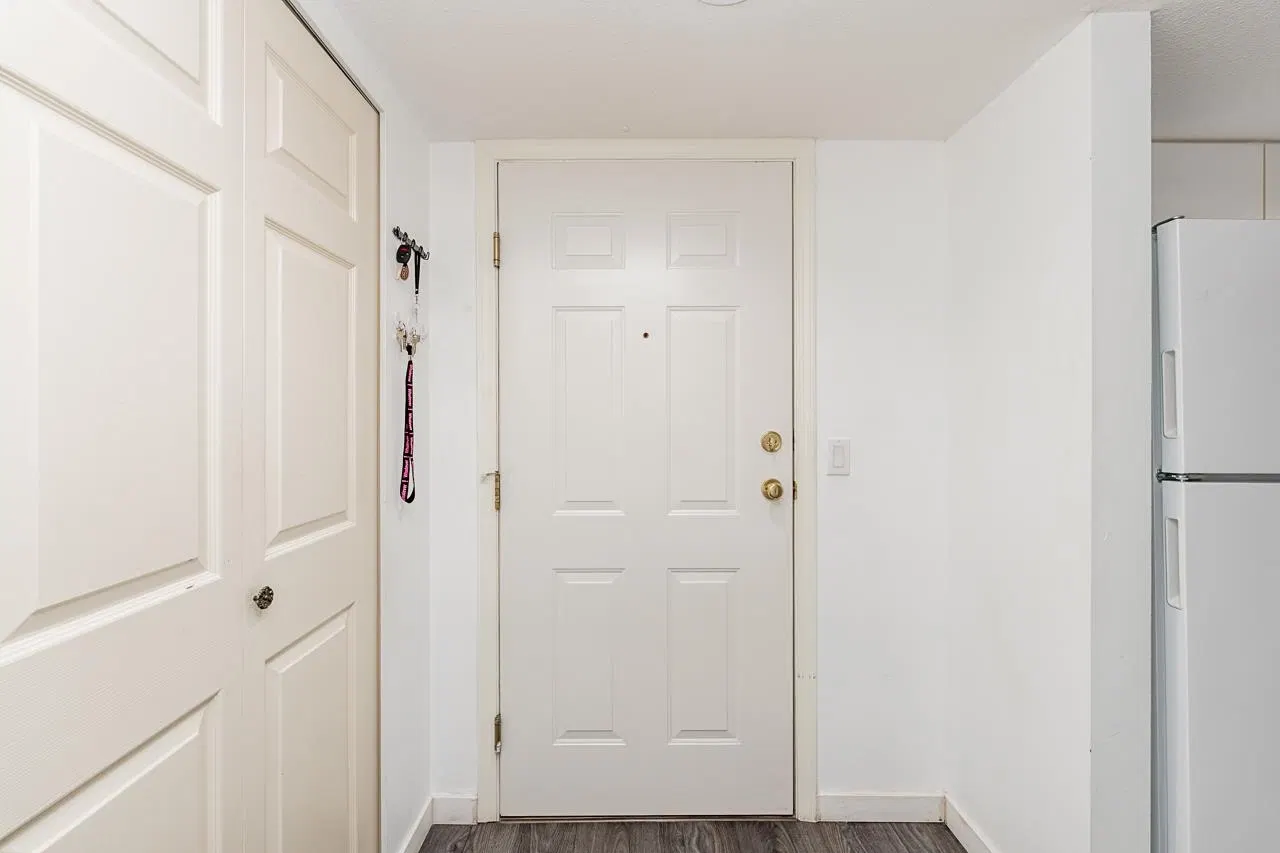 Photo 4 of 21 at #207 – 1215 Pacific Street