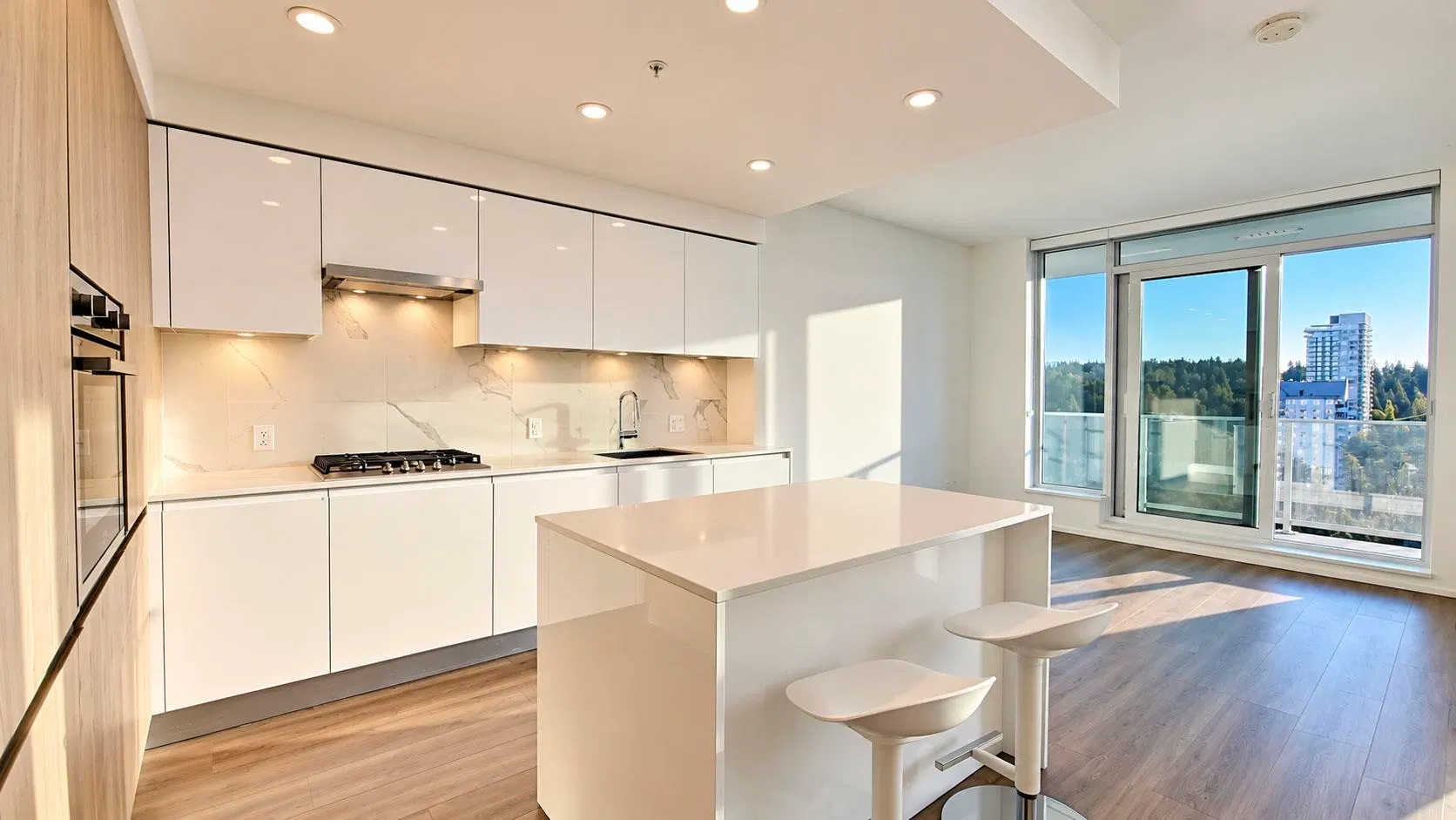 Photo 3 of 19 at #1805 – 3888 Evergreen Place