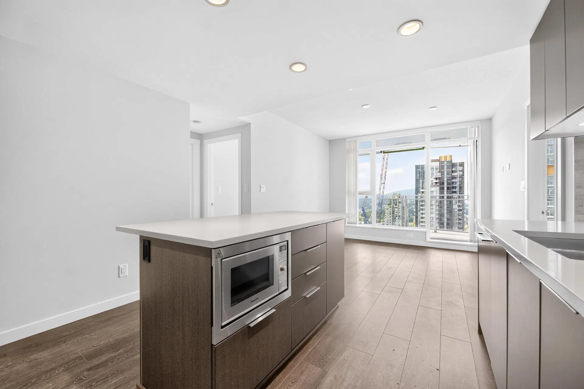 Photo 3 of 40 at #3607 – 1182 Westwood Street