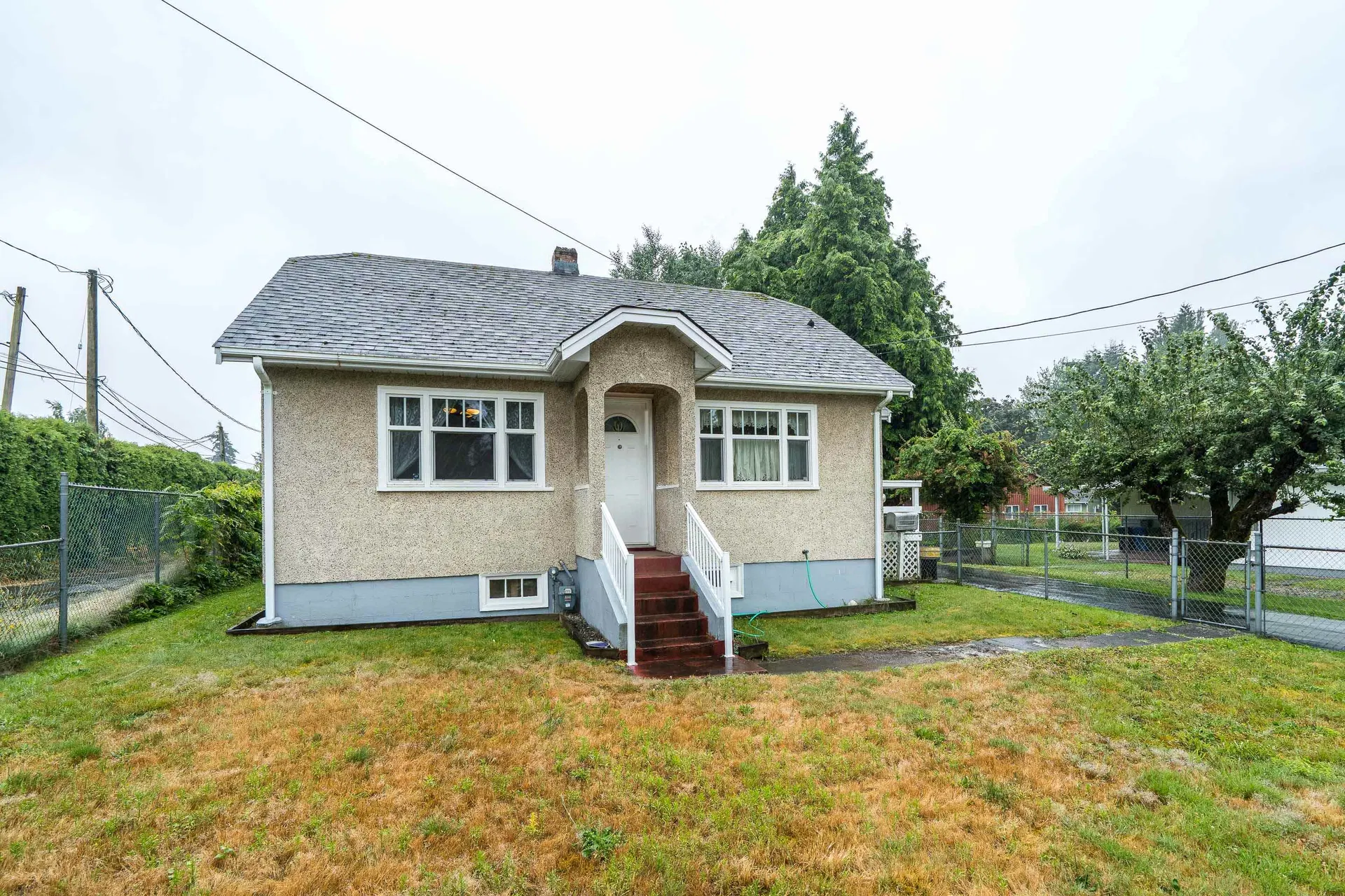 Photo 1 of 29 at 33884 Mayfair Avenue