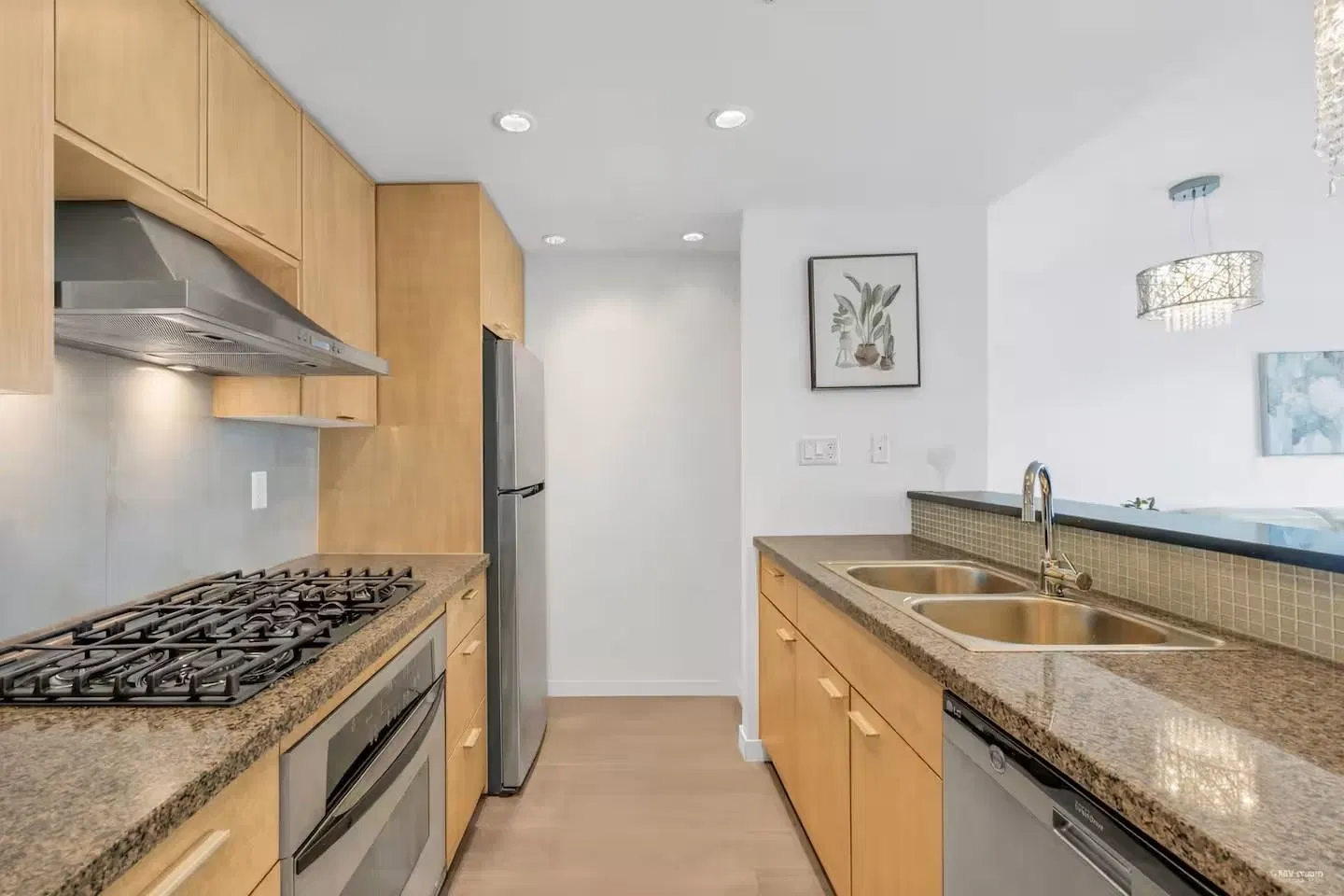 Photo 3 of 13 at #1107 – 980 Cooperage Way