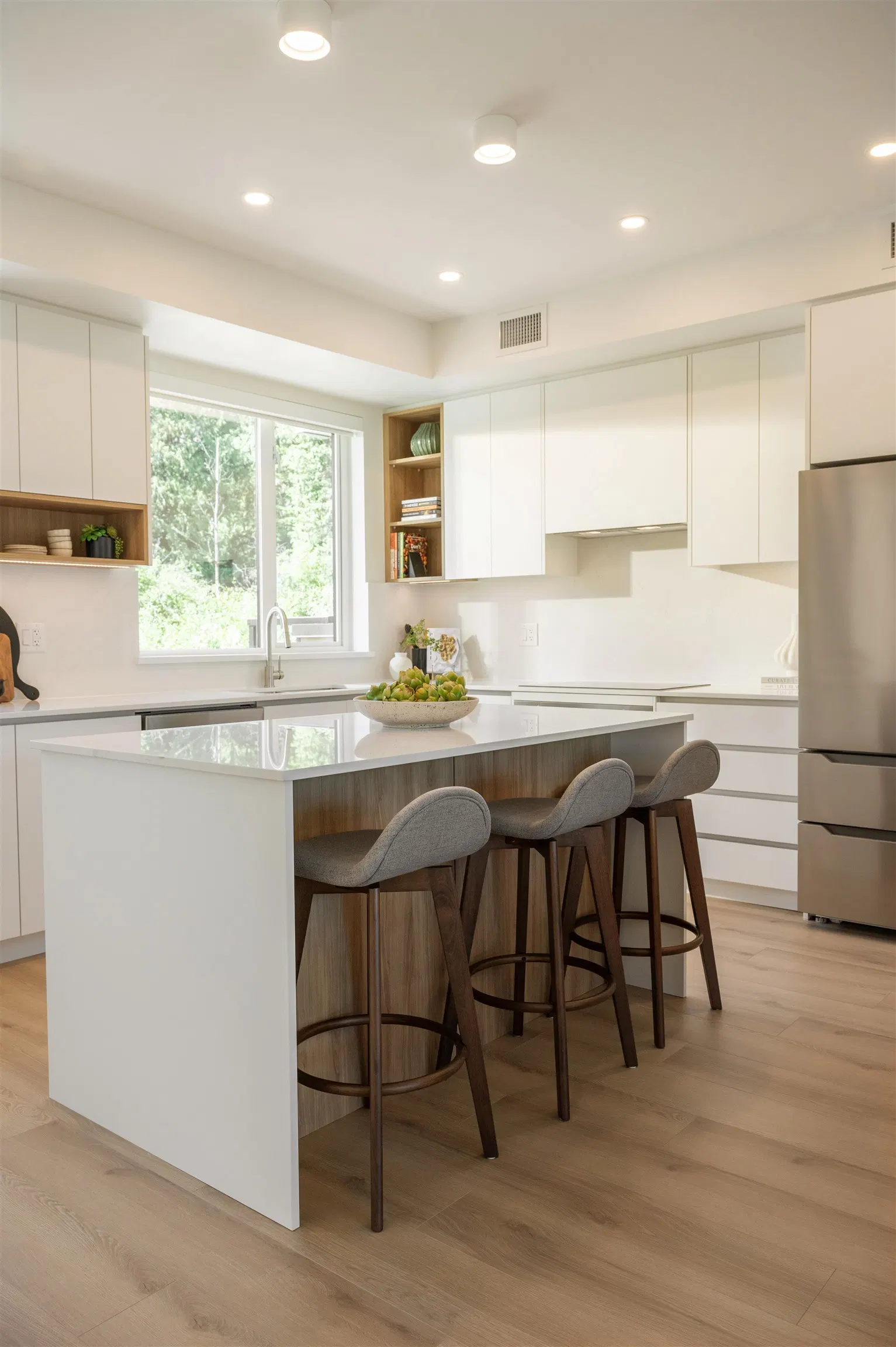 Photo 4 of 13 at #223 – 1295 Rocklin Street