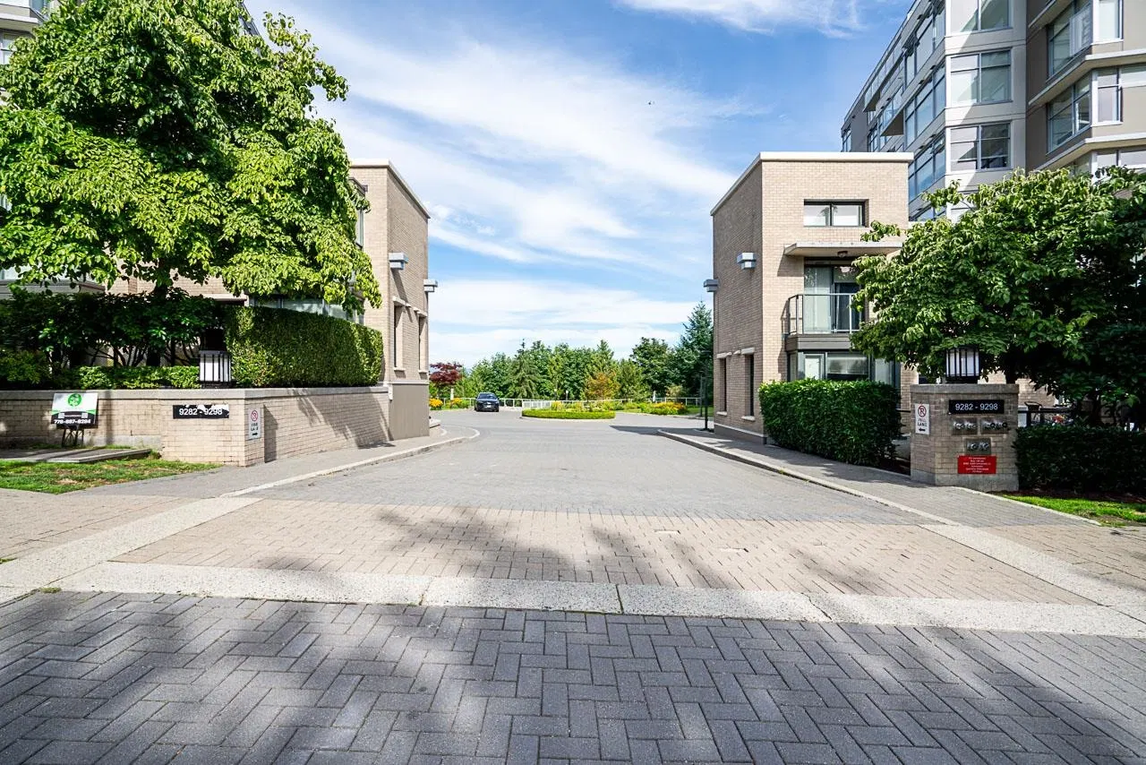 Photo 3 of 37 at #501 – 9298 University Crescent