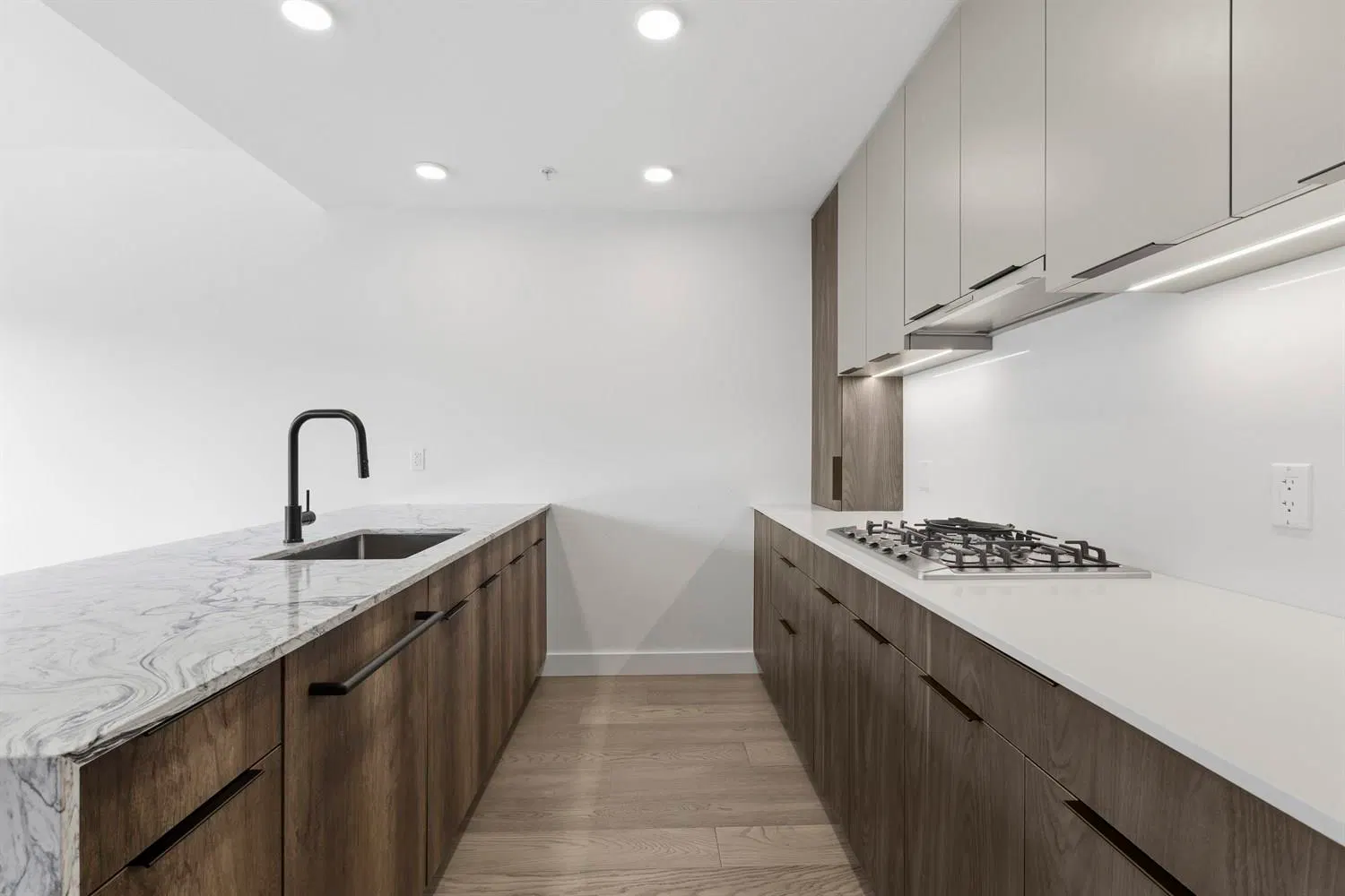 Photo 2 of 29 at #306 – 3590 W 39th Avenue