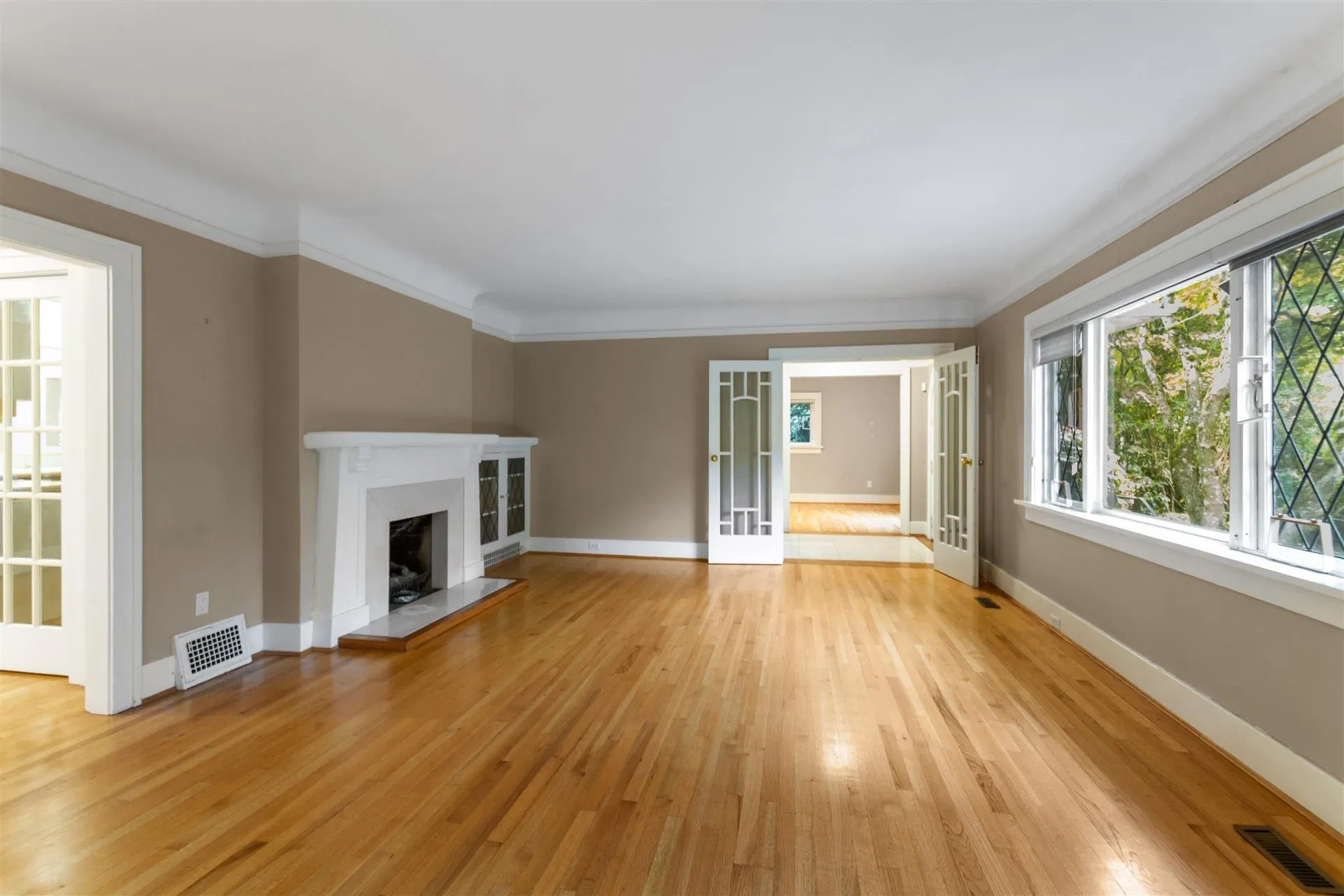 Photo 5 of 36 at 5861 Adera Street