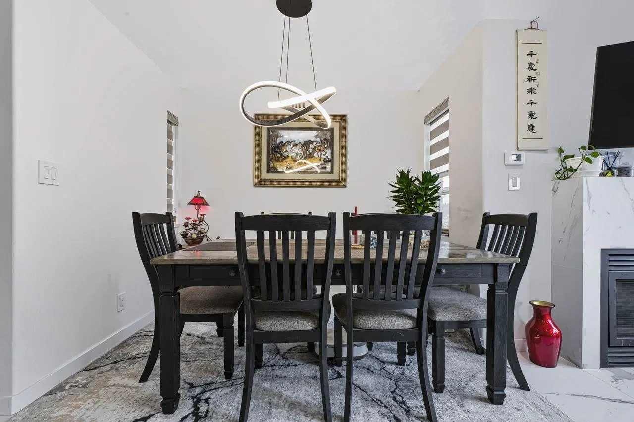 Photo 5 of 33 at #3 – 1135 Cartier Avenue