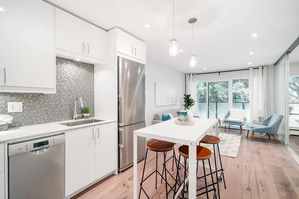 Photo 1 of 19 at #208 – 1425 Cypress Street