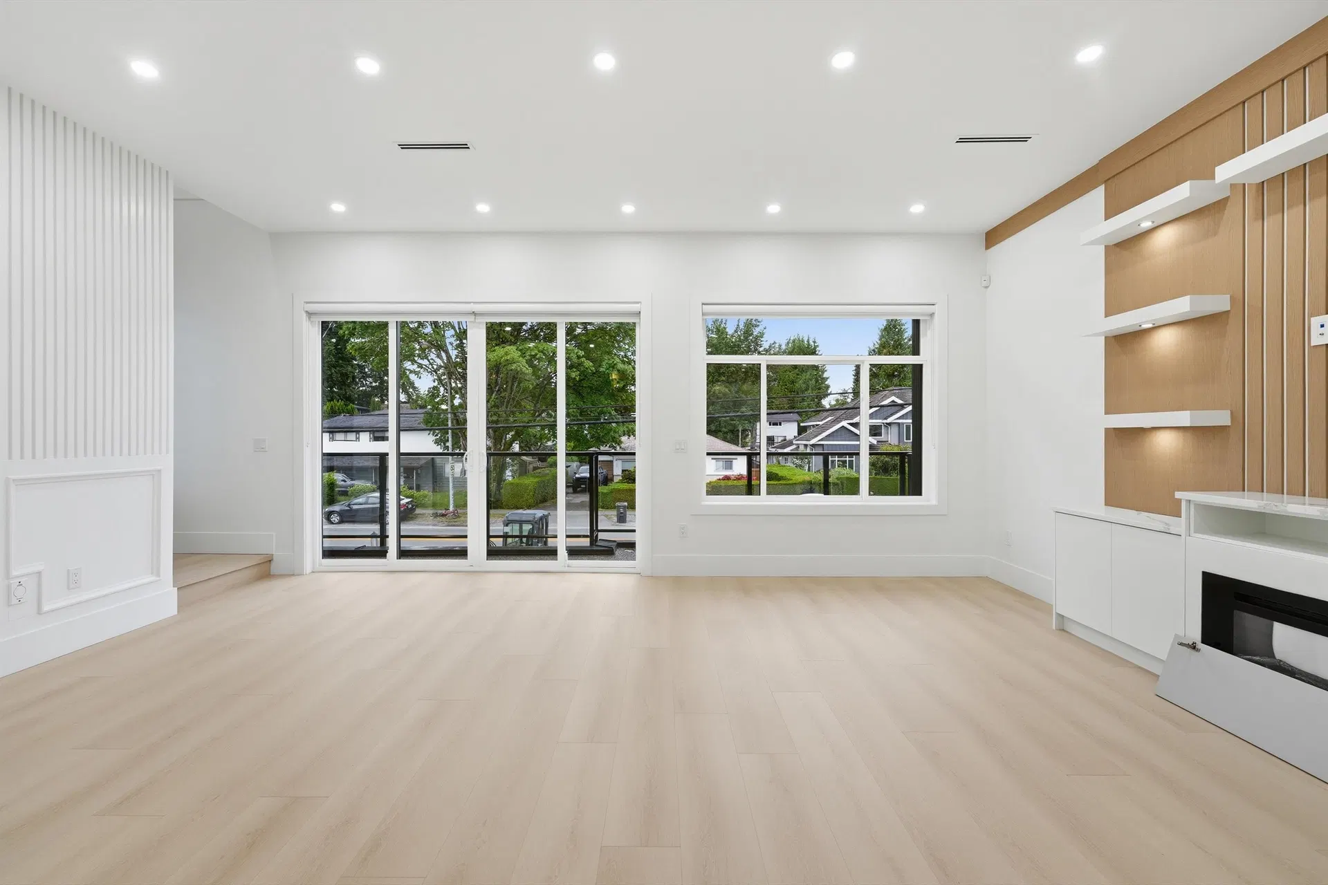 Photo 4 of 34 at #1 – 9550 126 Street