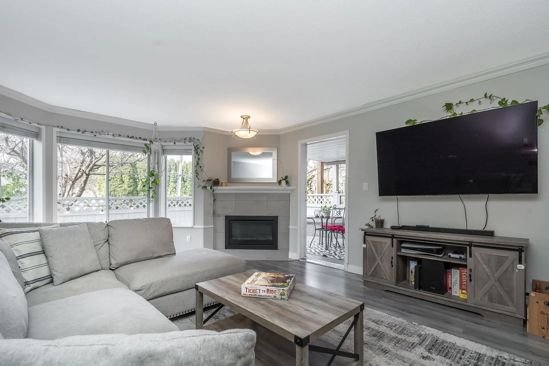 #103 – 3088 Flint Street