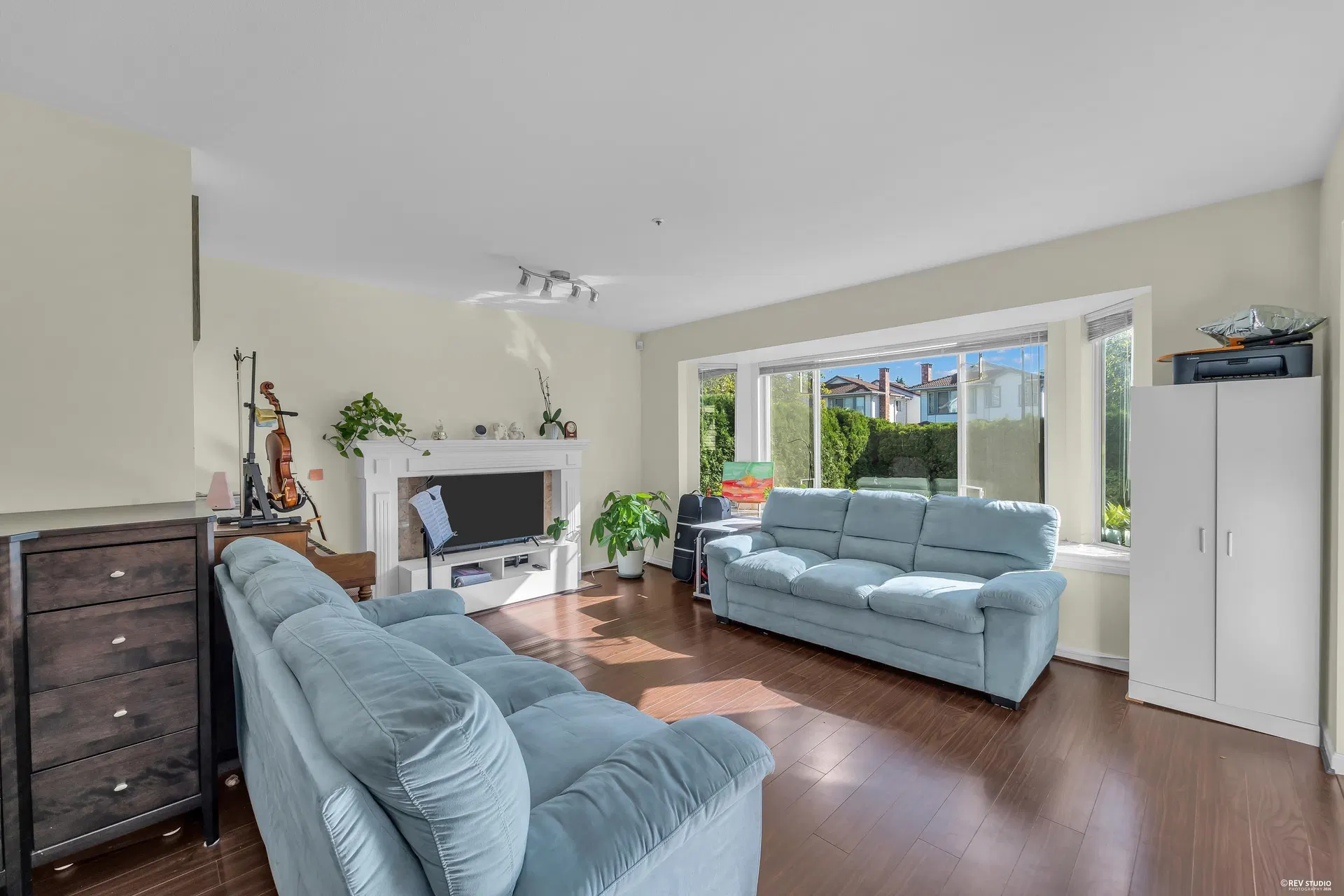 Photo 5 of 27 at 8419 Osler Street