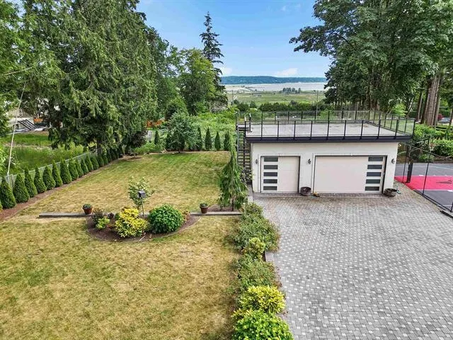 Photo 4 of 40 at 13170 57 Avenue