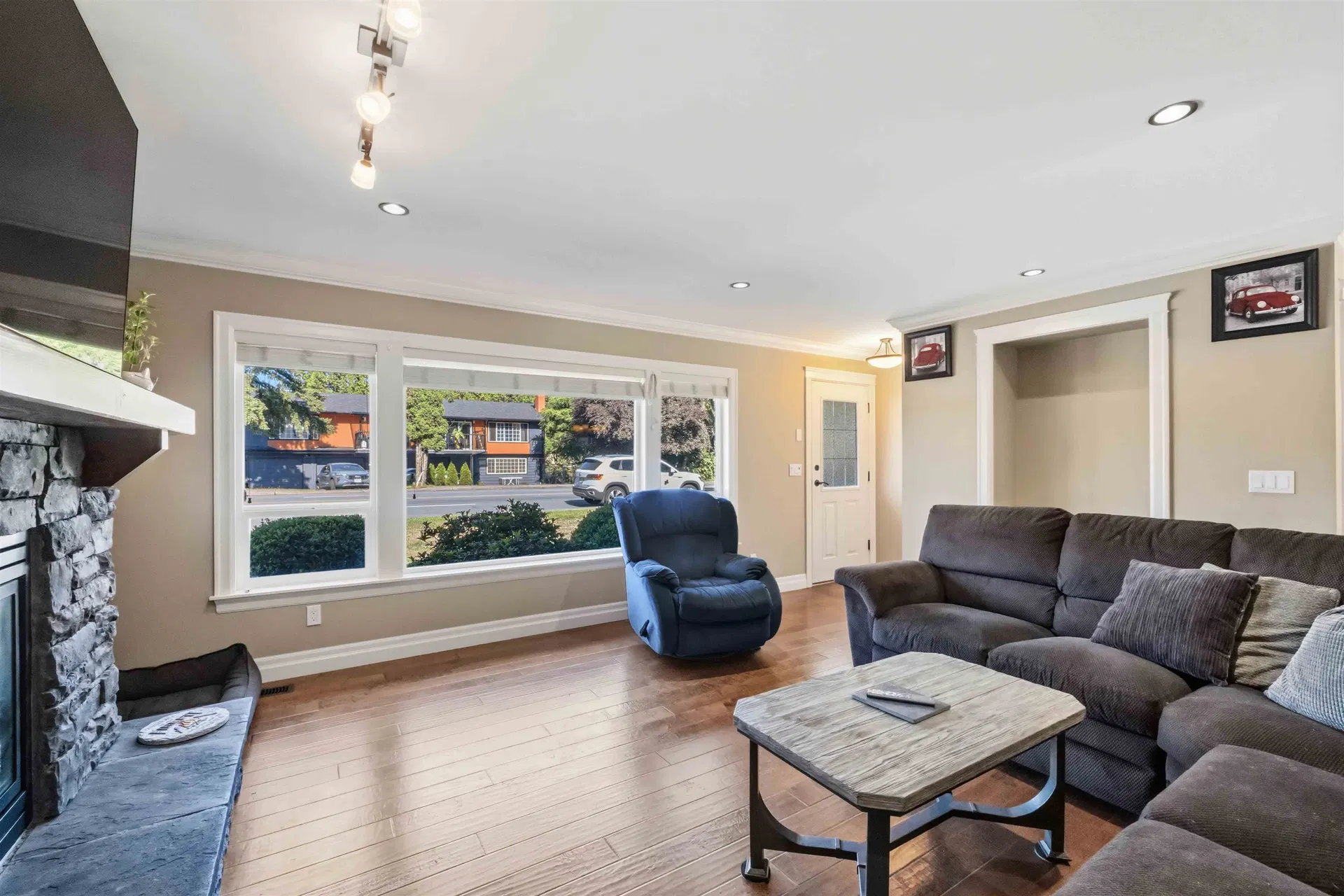 Photo 5 of 40 at 12316 227 Street