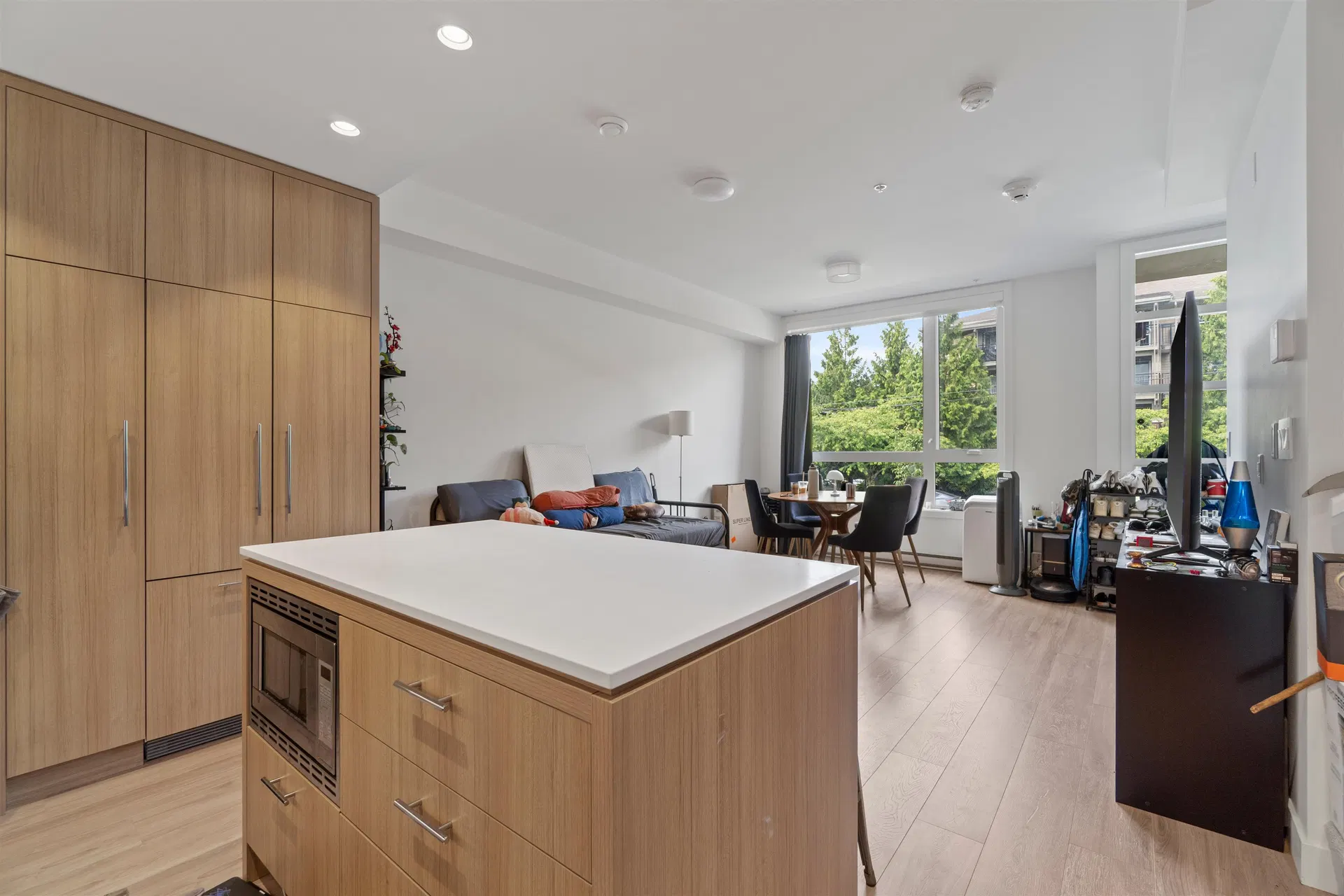 Photo 3 of 36 at #114 – 6085 Irmin Street