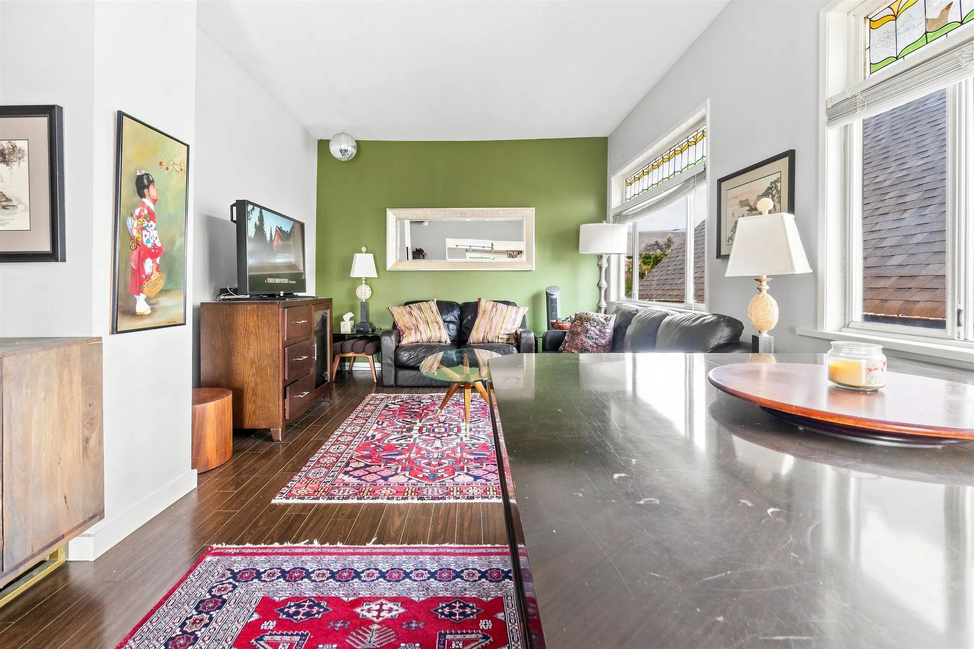Photo 2 of 40 at 342 E Eighth Avenue