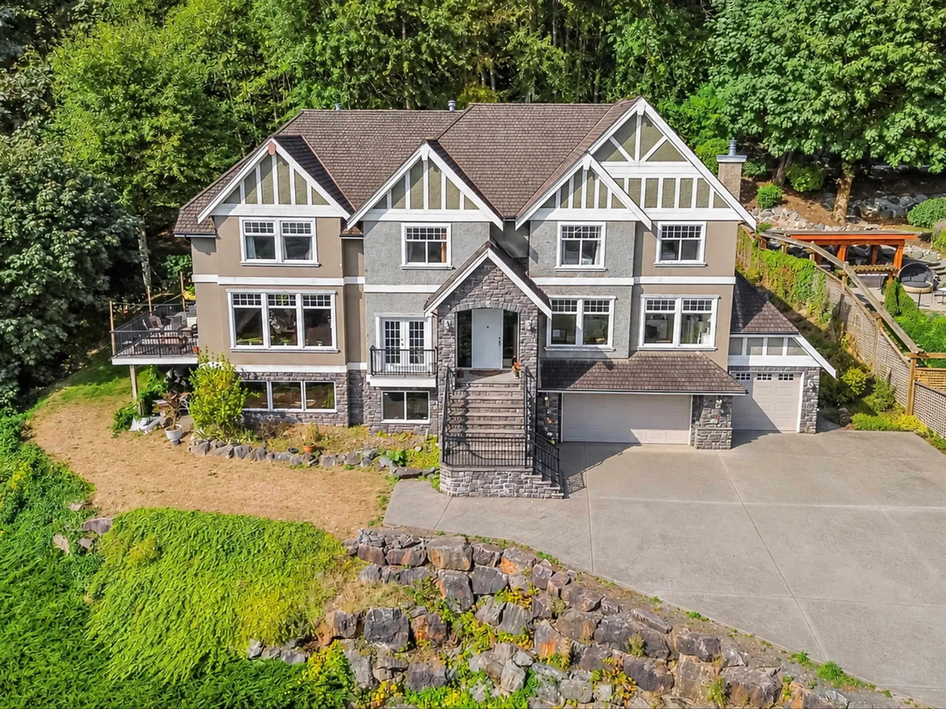Photo 1 of 40 at 2651 Stonecroft Drive