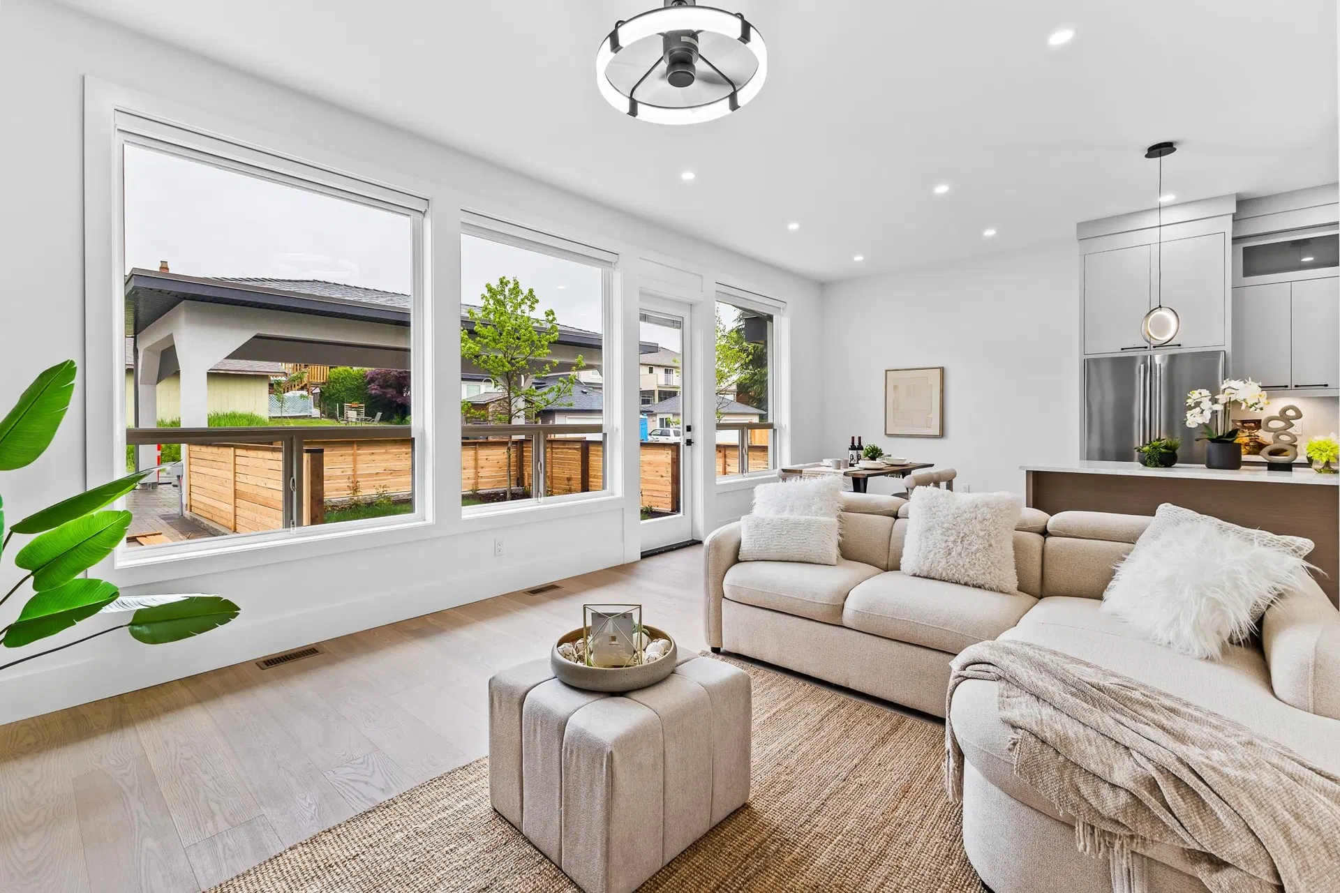 Photo 3 of 35 at #103 – 1045 Quadling Avenue