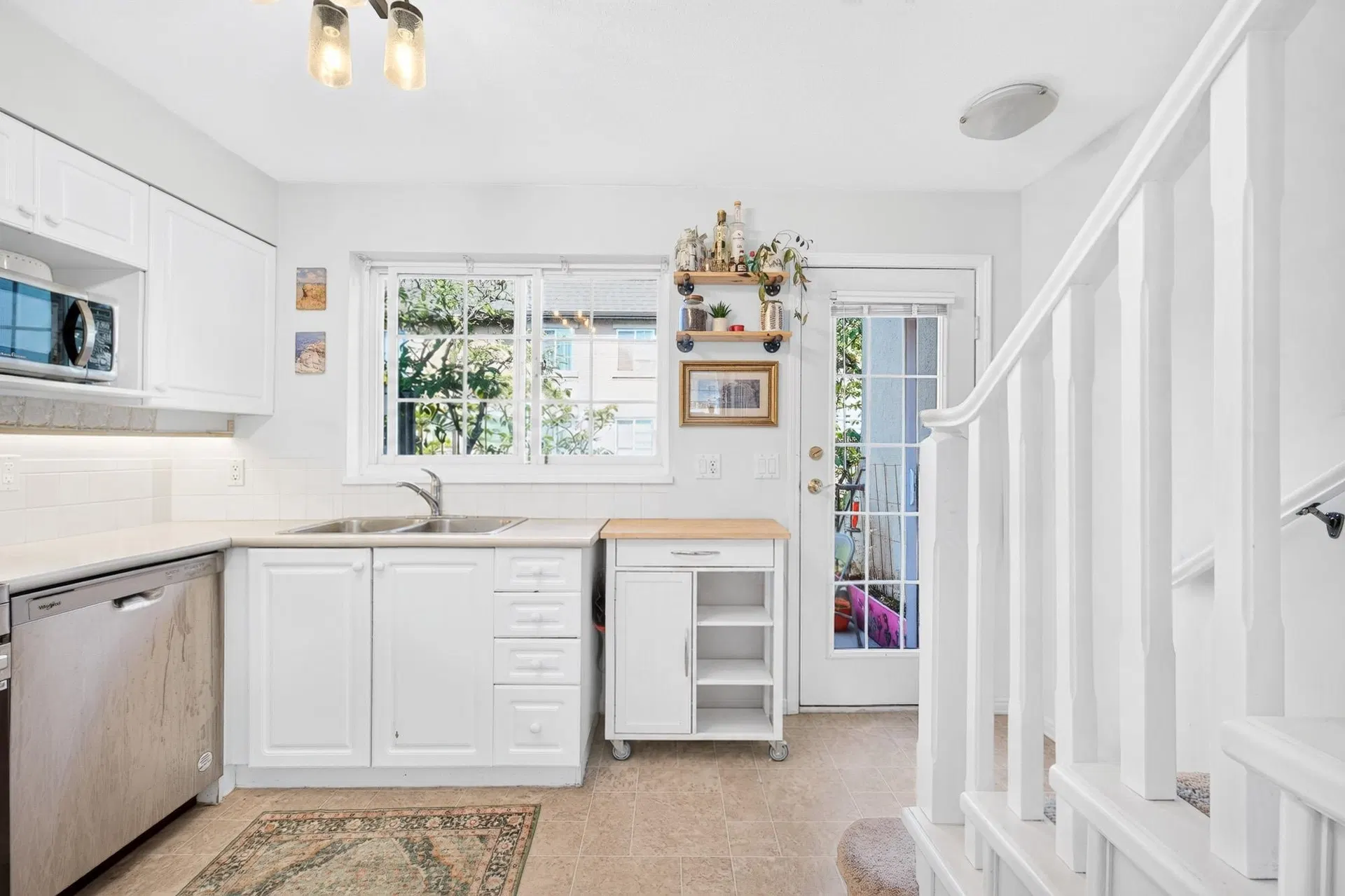 Photo 5 of 16 at #10 – 1561 Booth Avenue