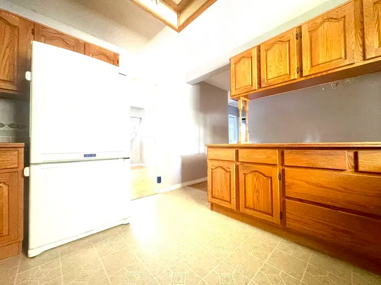 Photo 4 of 27 at 20732 114 Avenue