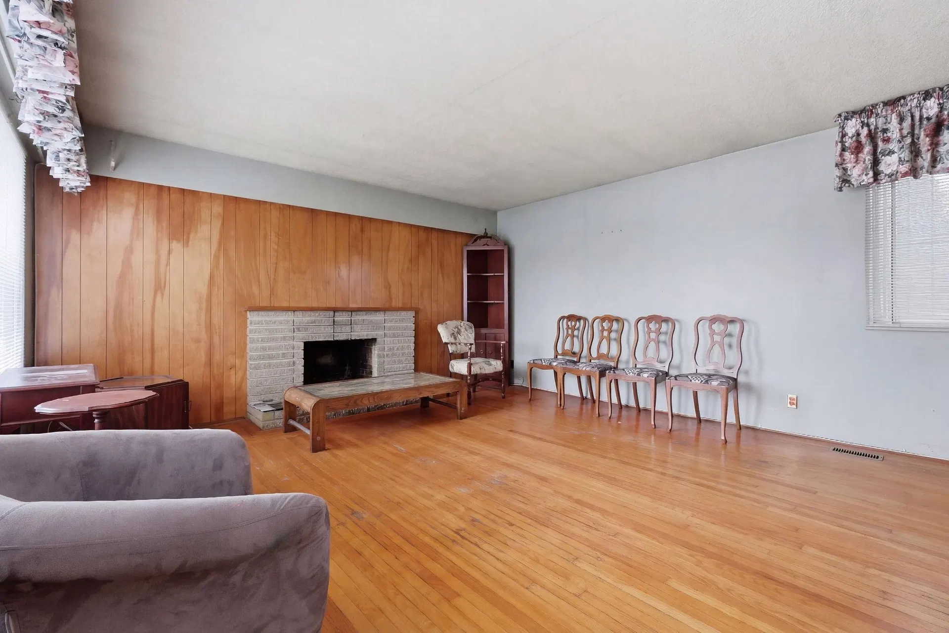 Photo 4 of 36 at 4745 Gilpin Court