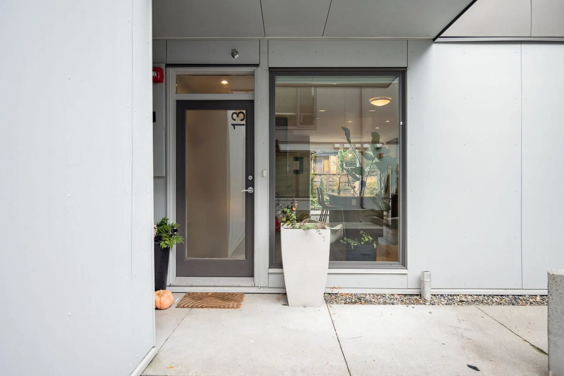 Photo 3 of 31 at #13 – 531 E 16th Avenue