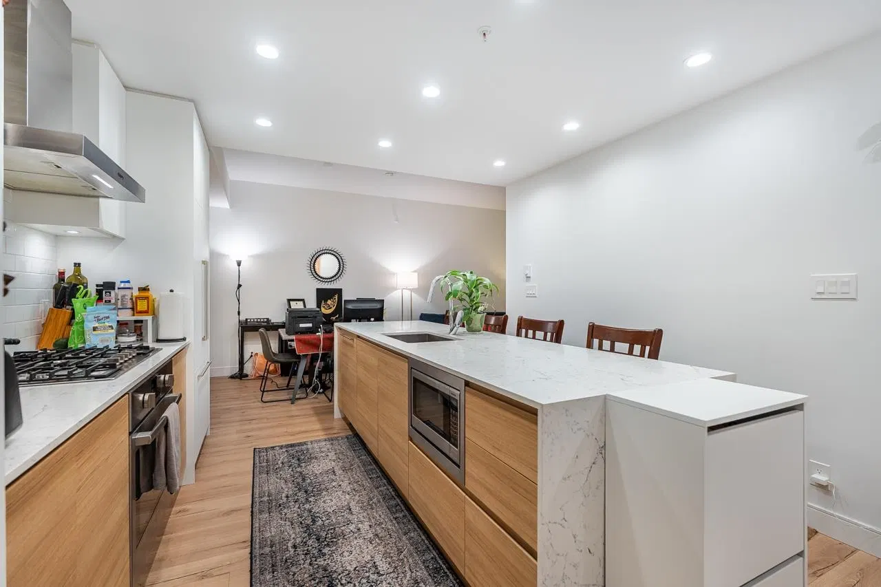 Photo 5 of 37 at #231 – 55 Klahanie Drive