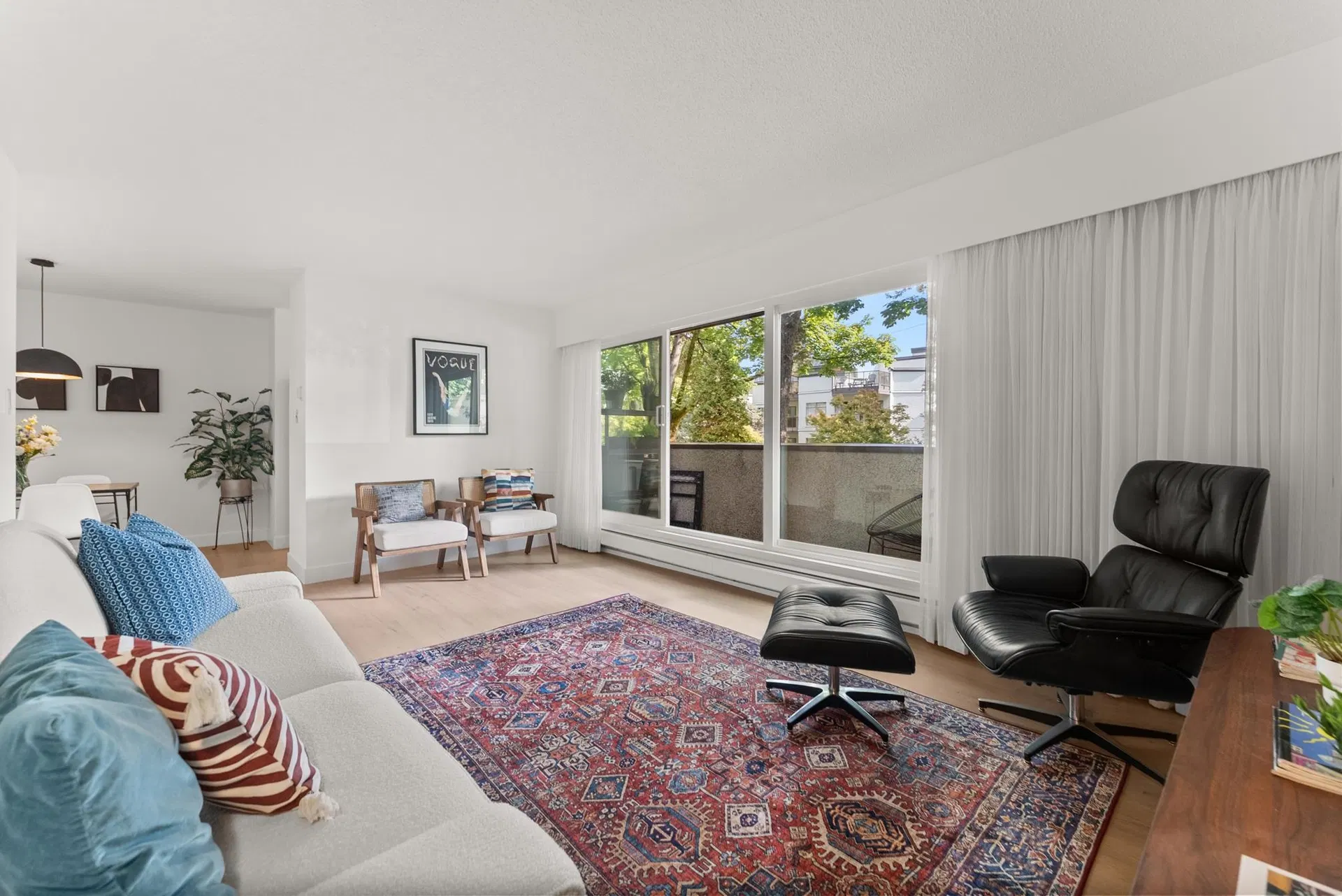 #204 – 391 7th Avenue