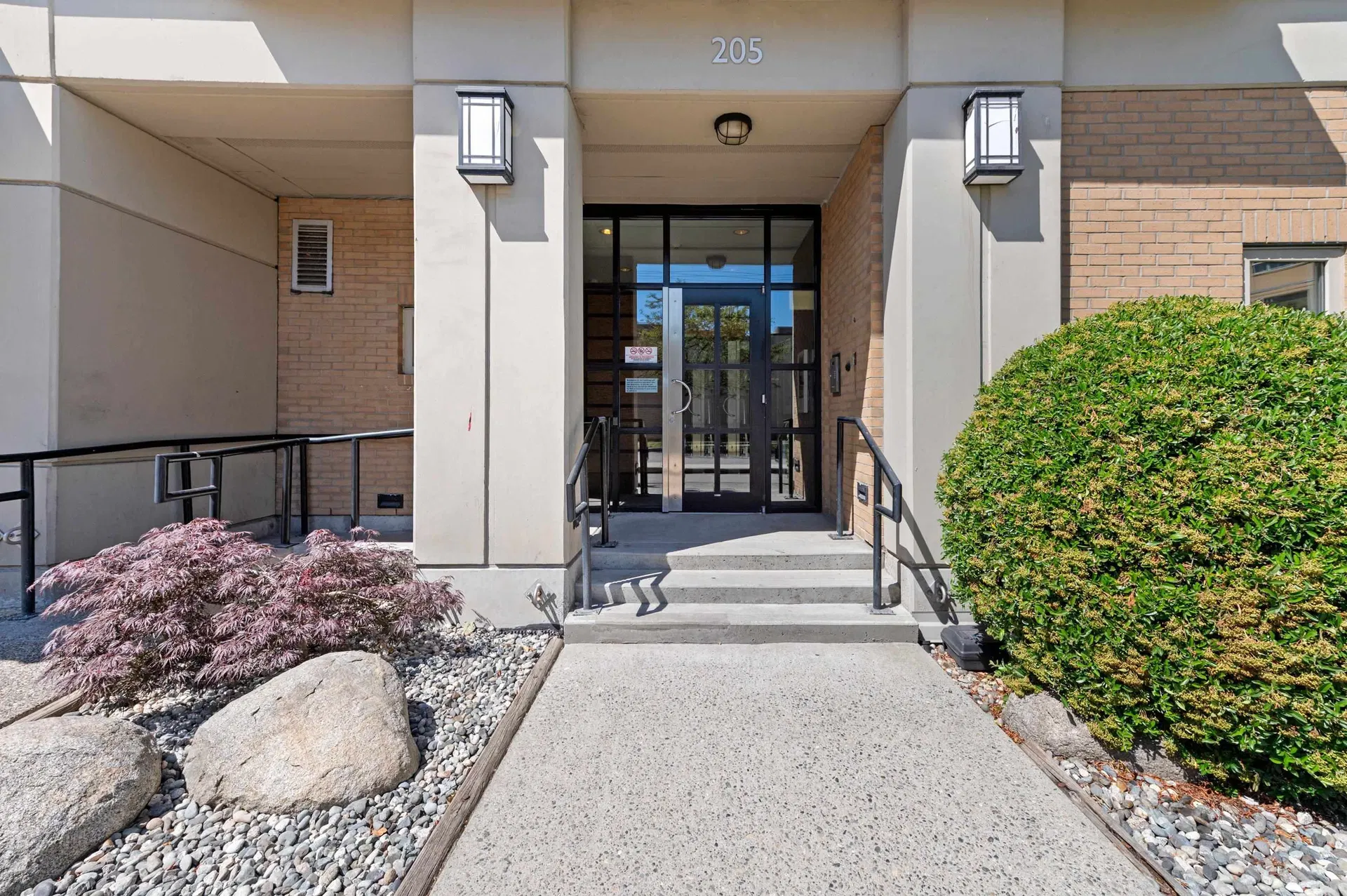 Photo 2 of 15 at #308 – 205 E 10th Avenue