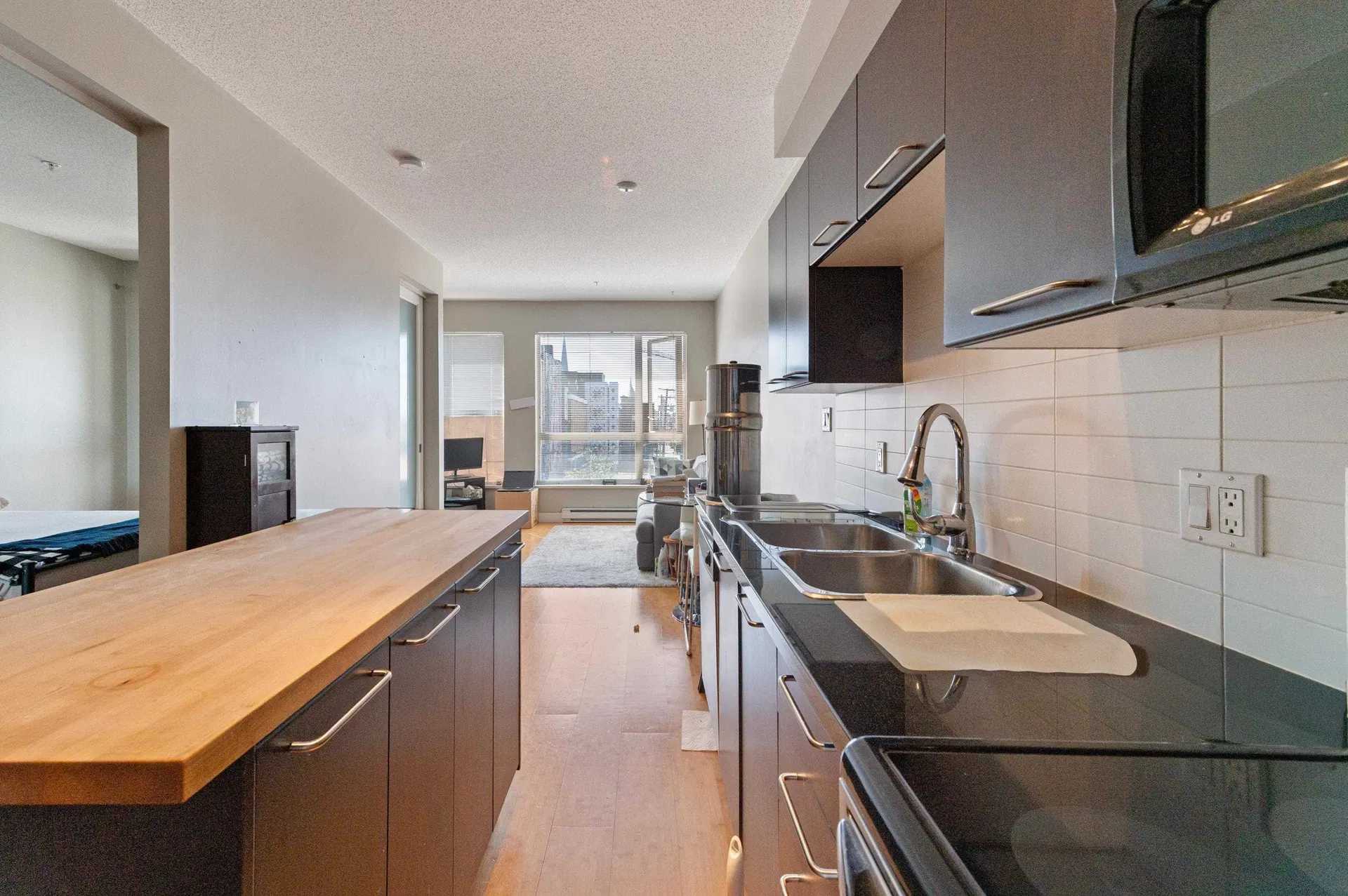 Photo 4 of 15 at #308 – 205 E 10th Avenue