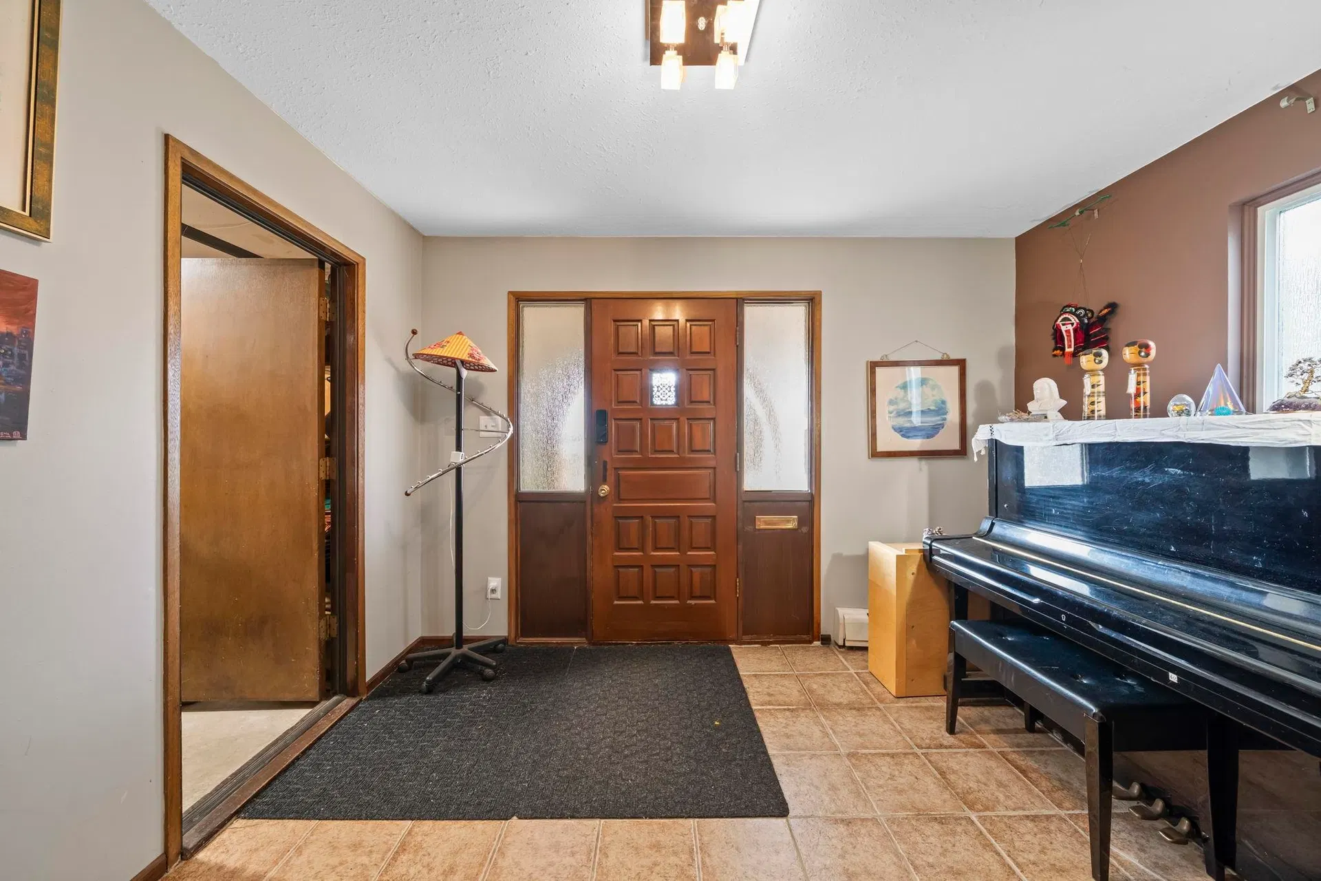 Photo 3 of 40 at 5189 Norfolk Street